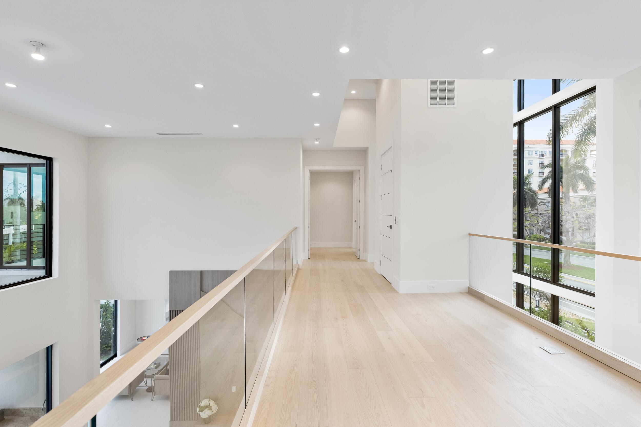 BOCA VILLAS - Residential