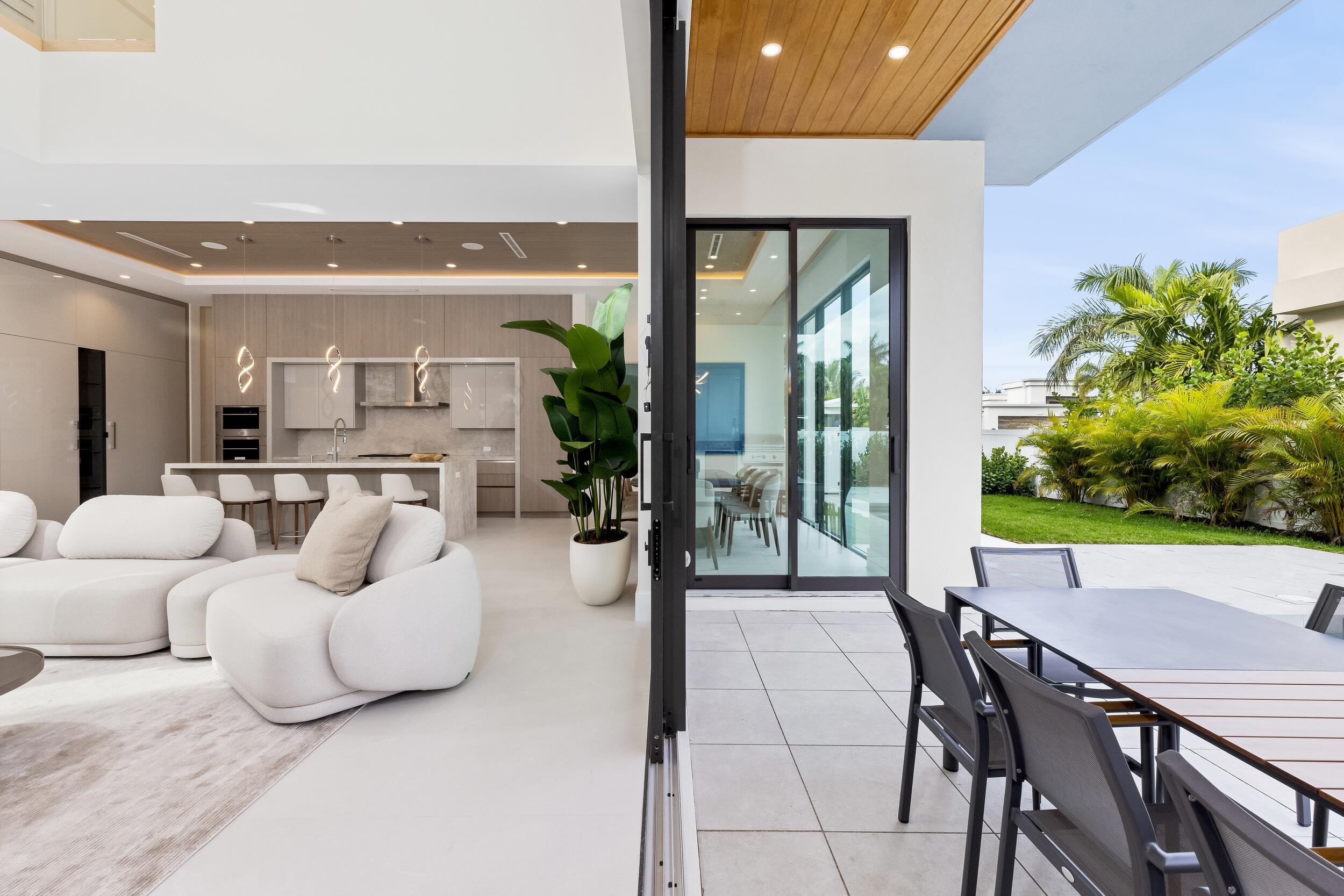 BOCA VILLAS - Residential