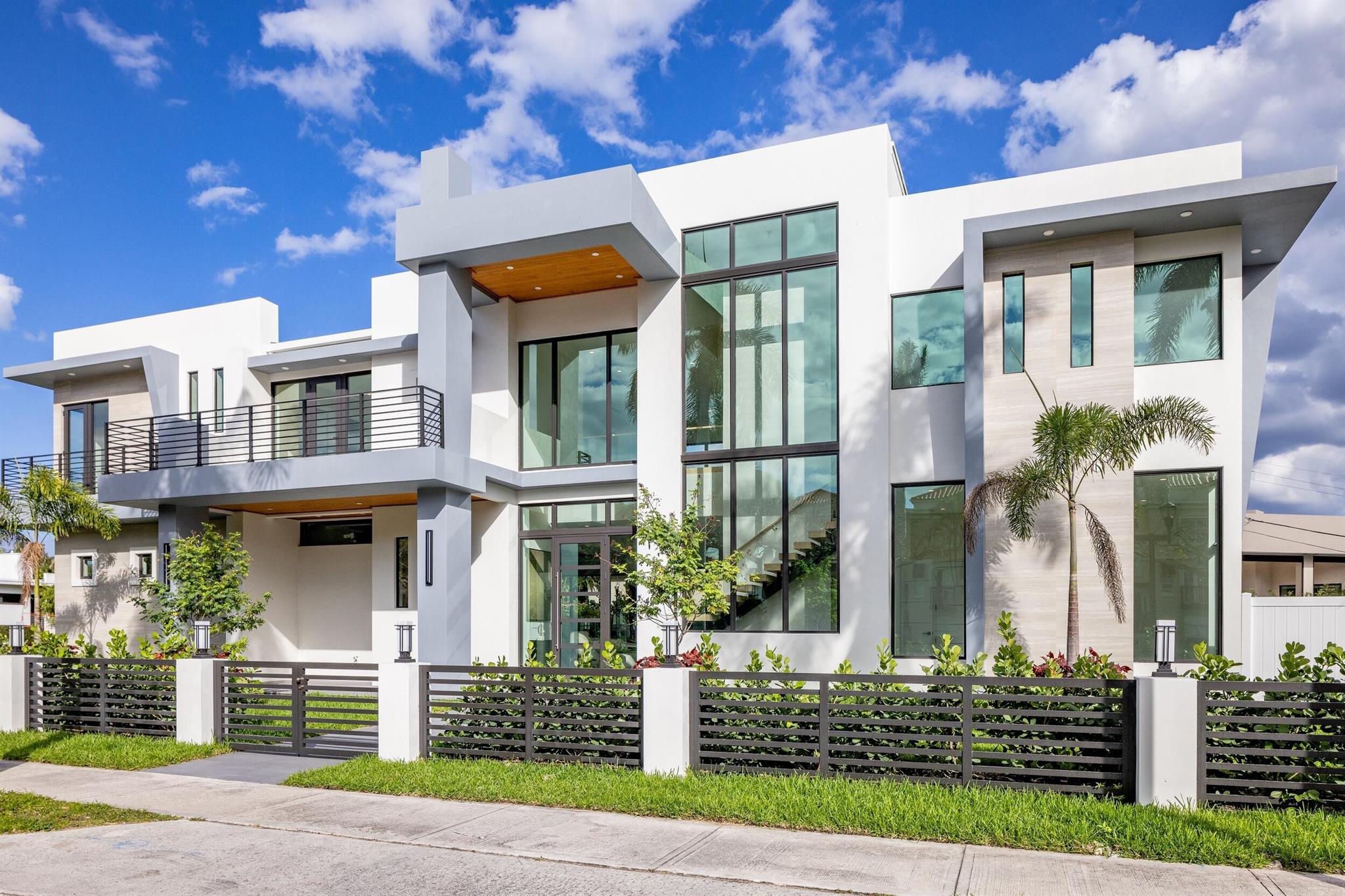 BOCA VILLAS - Residential