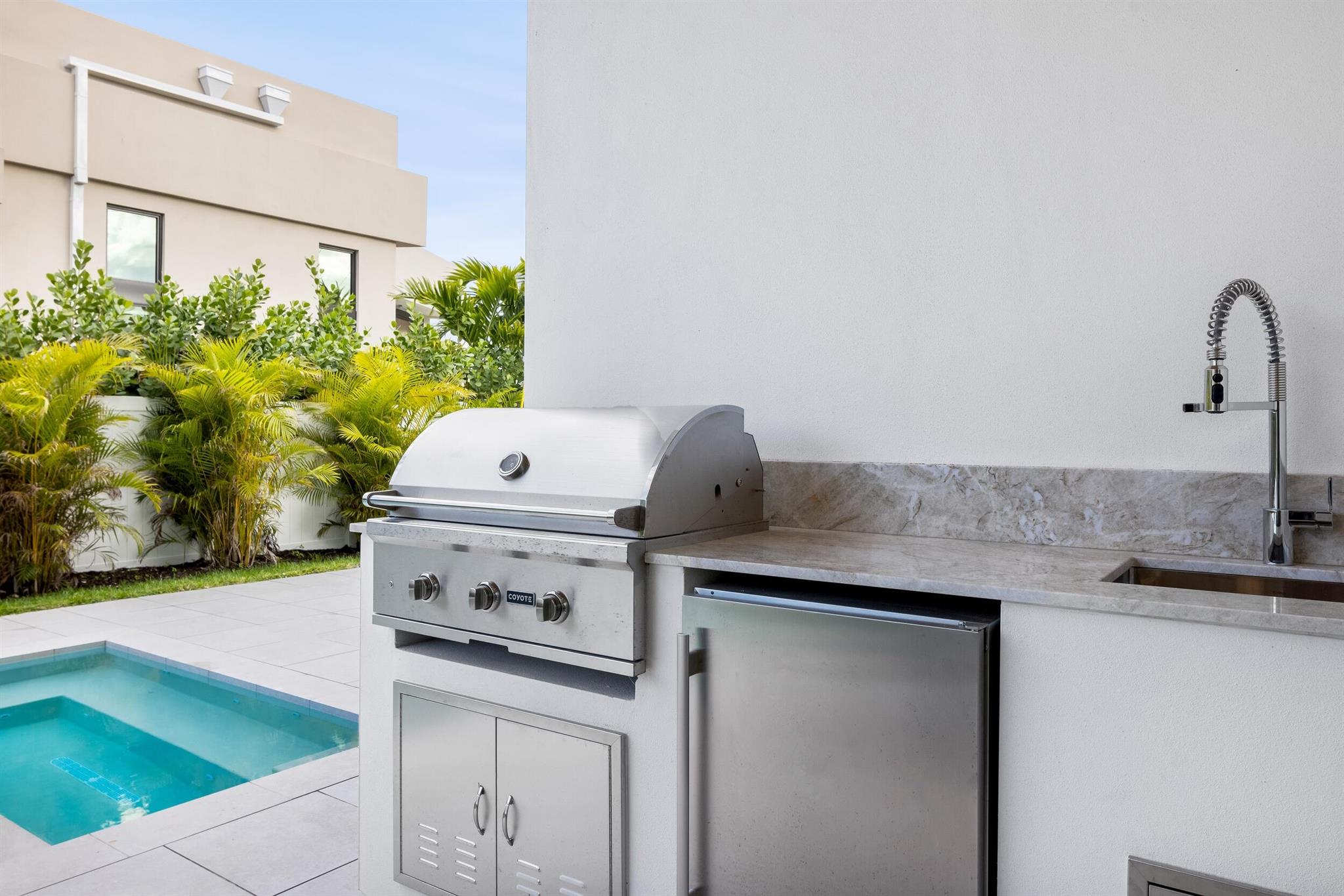 BOCA VILLAS - Residential