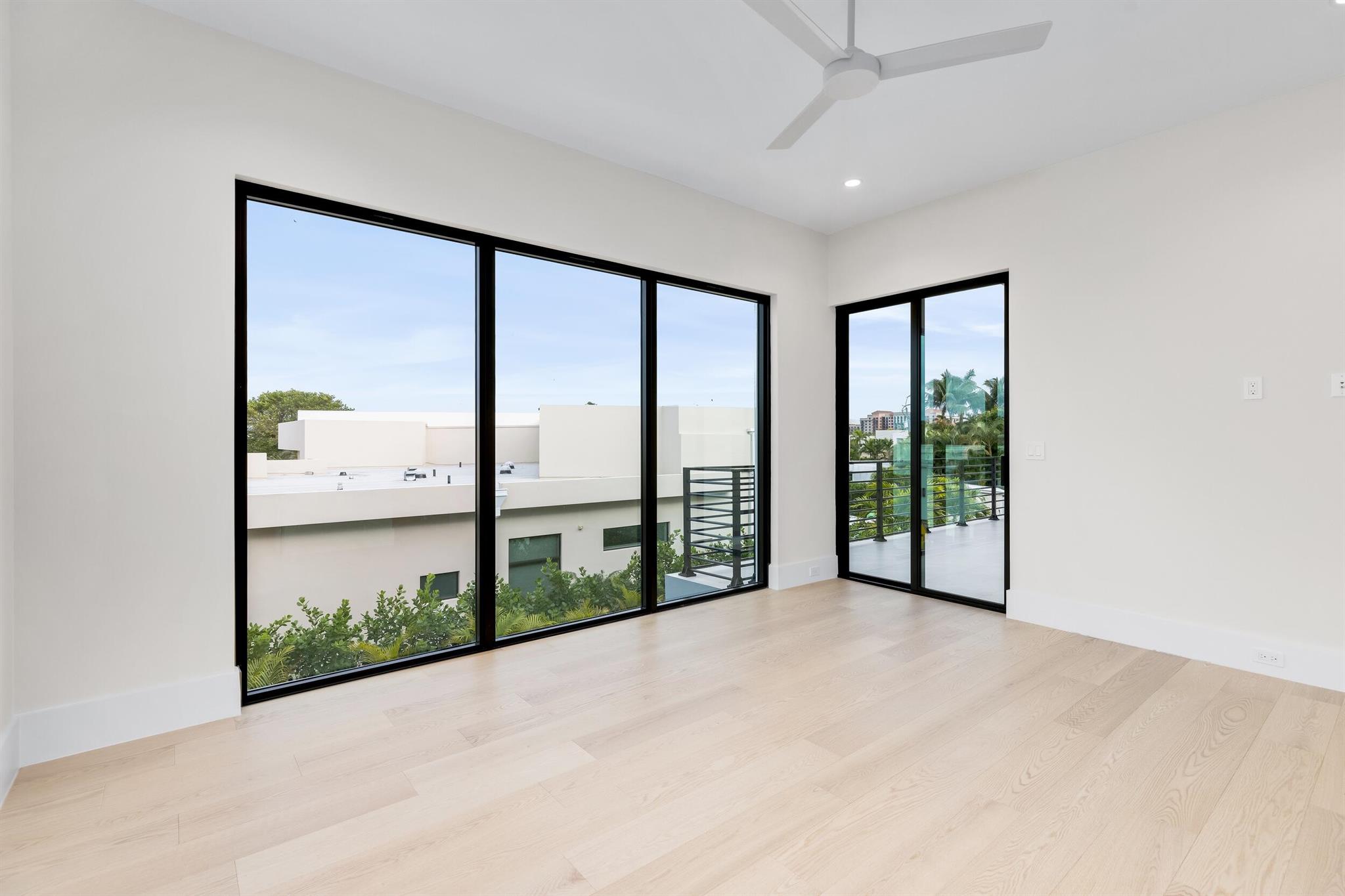 BOCA VILLAS - Residential