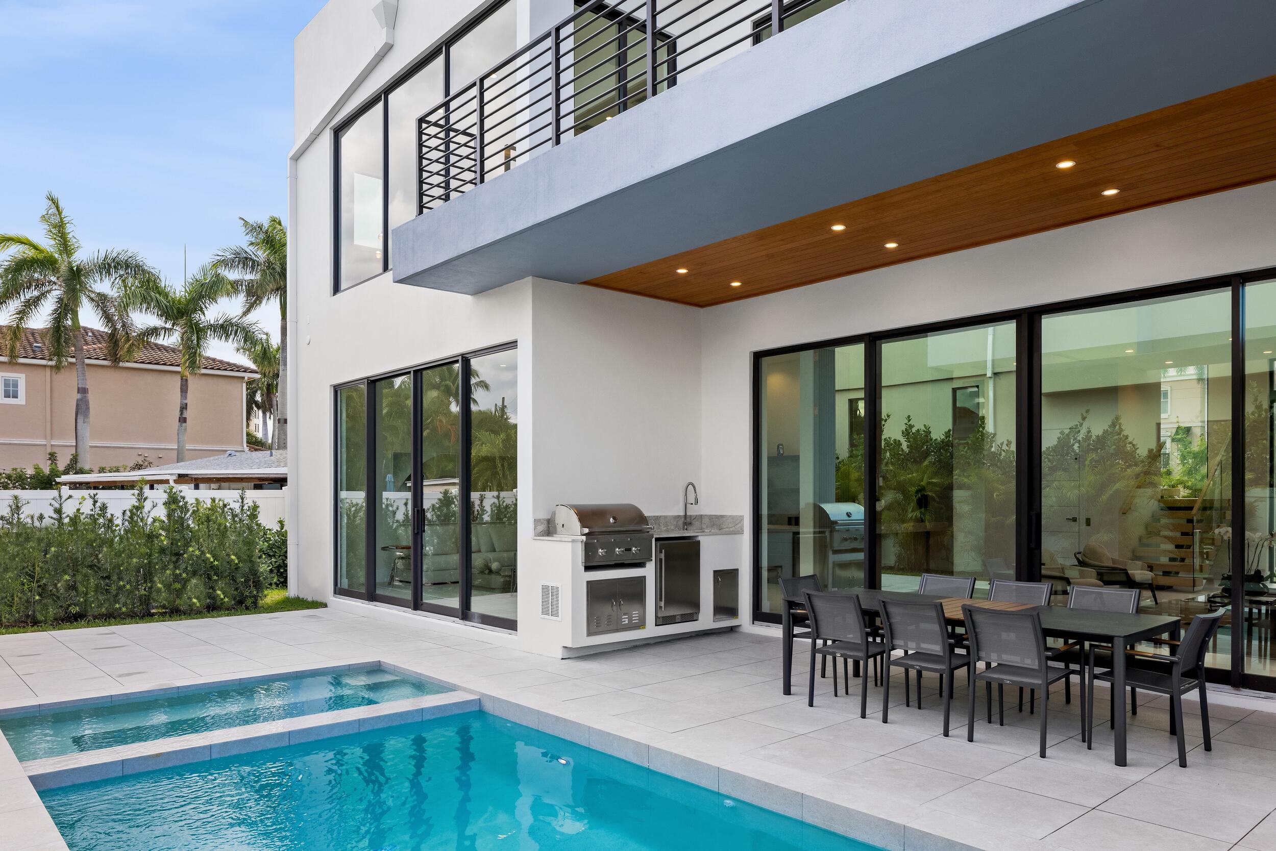 BOCA VILLAS - Residential