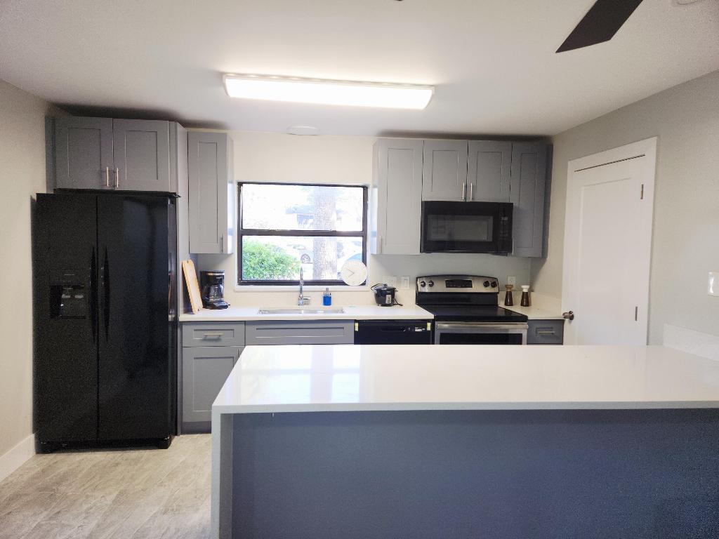 ISLAND HOUSE CONDOMINIUM PHASE III (BLDG VIII) - Residential