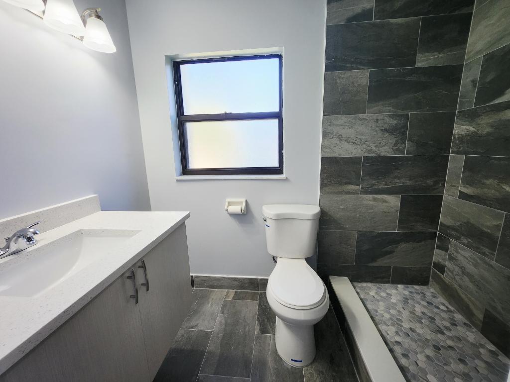 ISLAND HOUSE CONDOMINIUM PHASE III (BLDG VIII) - Residential