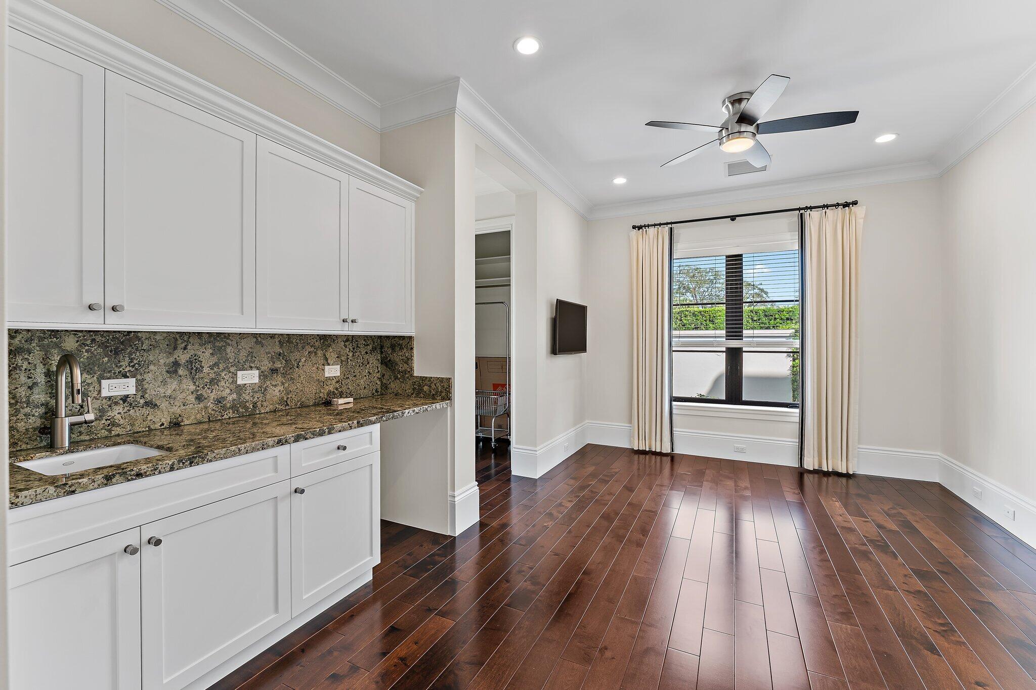 BAMBOO POINT - Residential