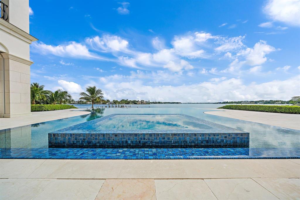 BAMBOO POINT - Residential