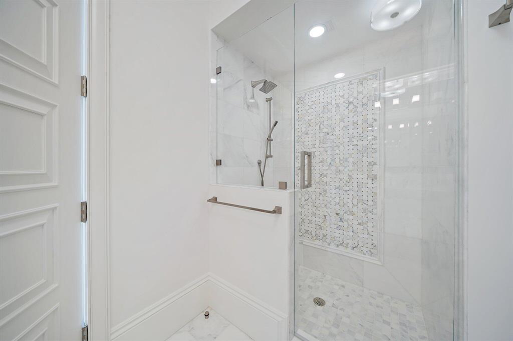 BAMBOO POINT - Residential