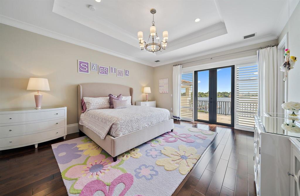 BAMBOO POINT - Residential