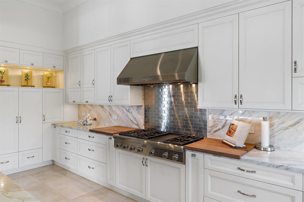 BAMBOO POINT - Residential