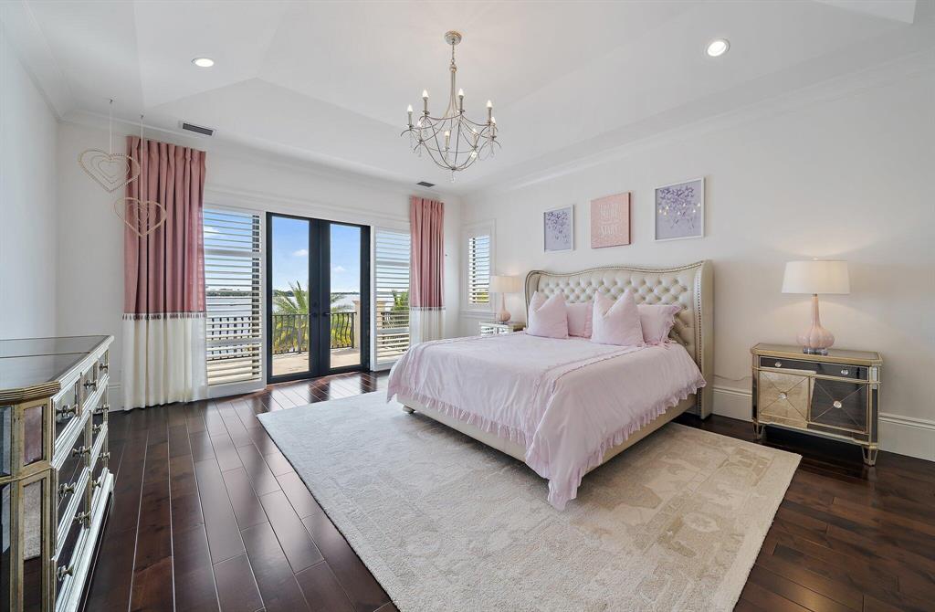 BAMBOO POINT - Residential