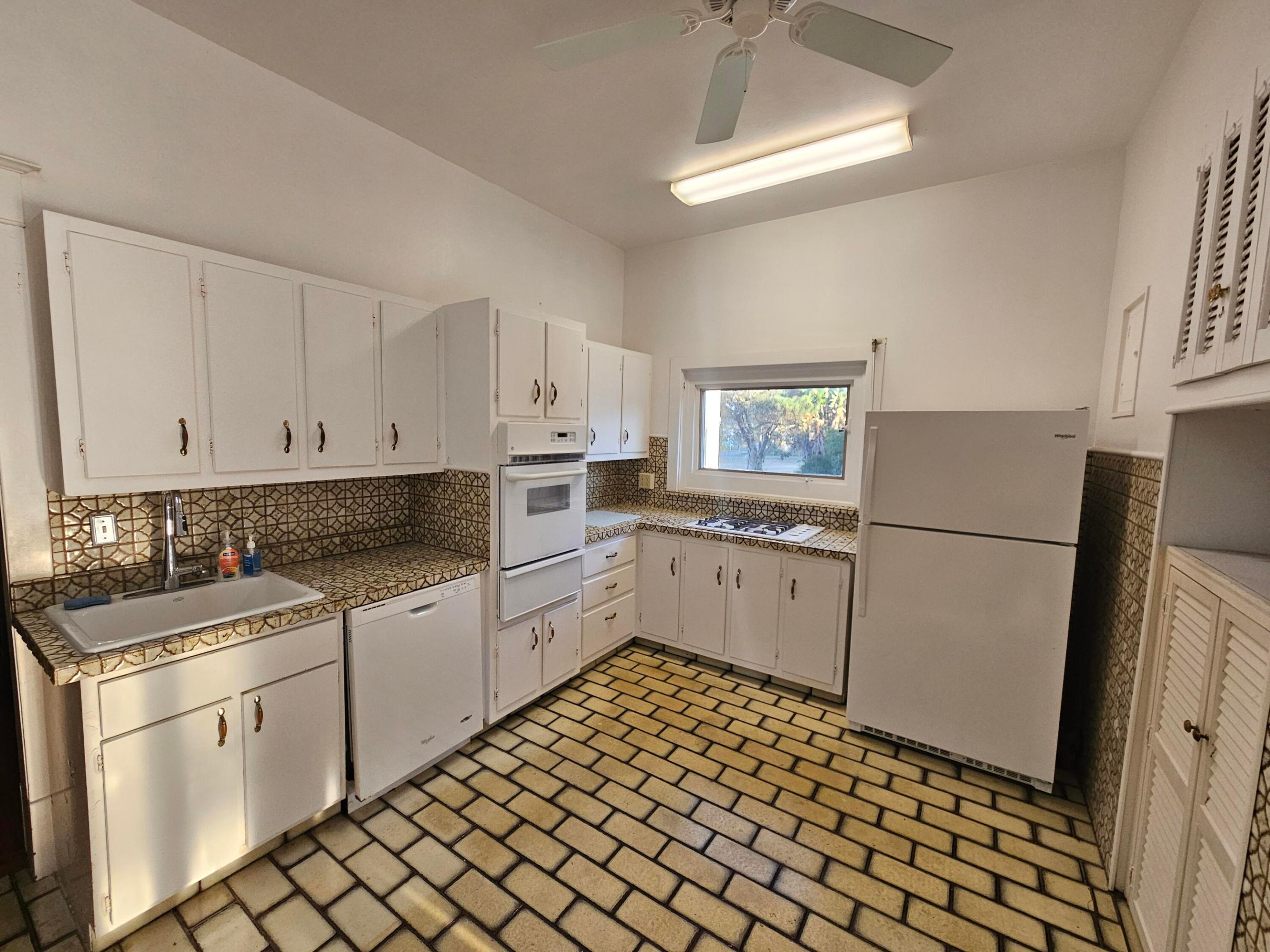 METES AND BOUNDS - Residential