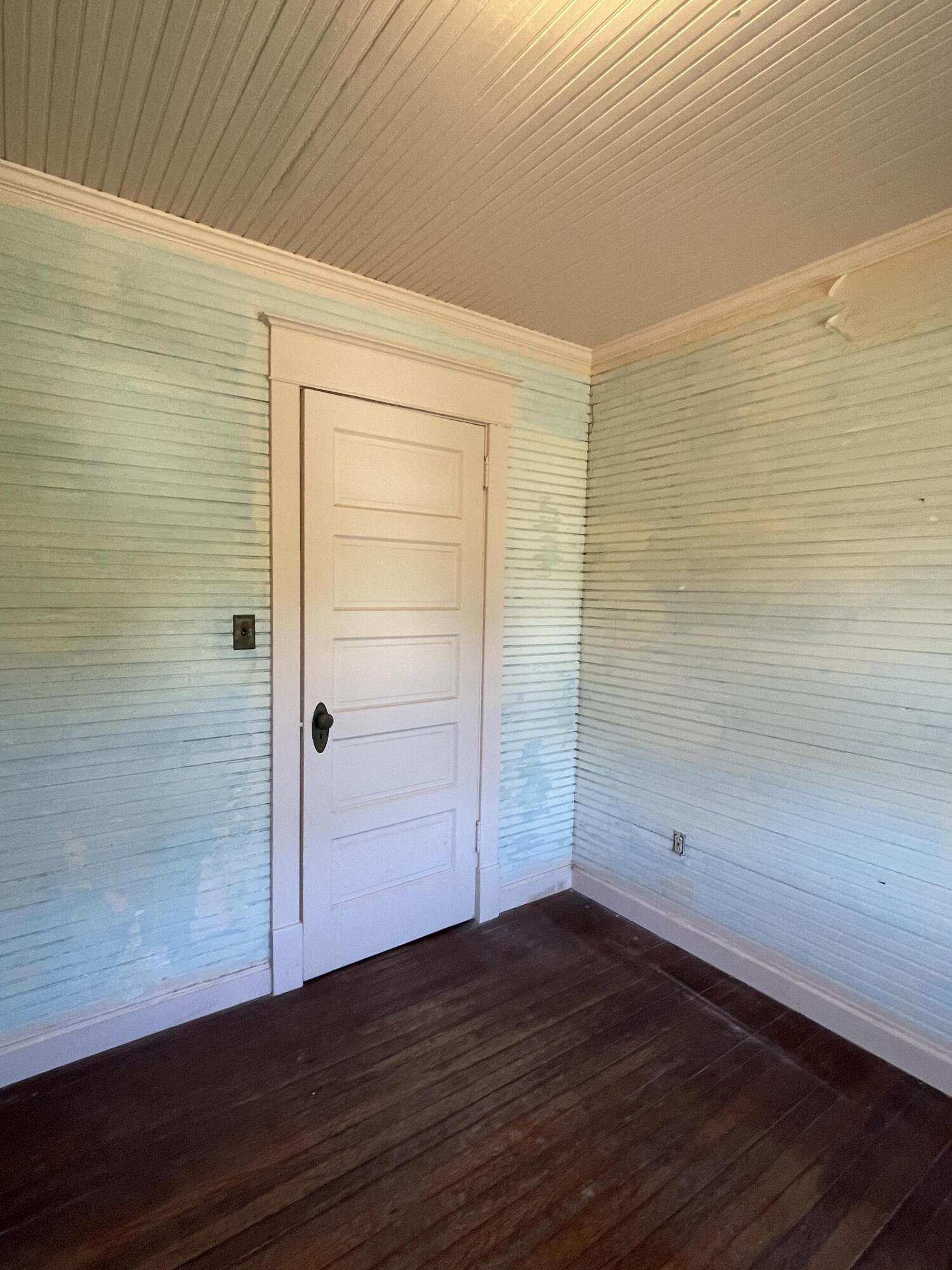 METES AND BOUNDS - Residential