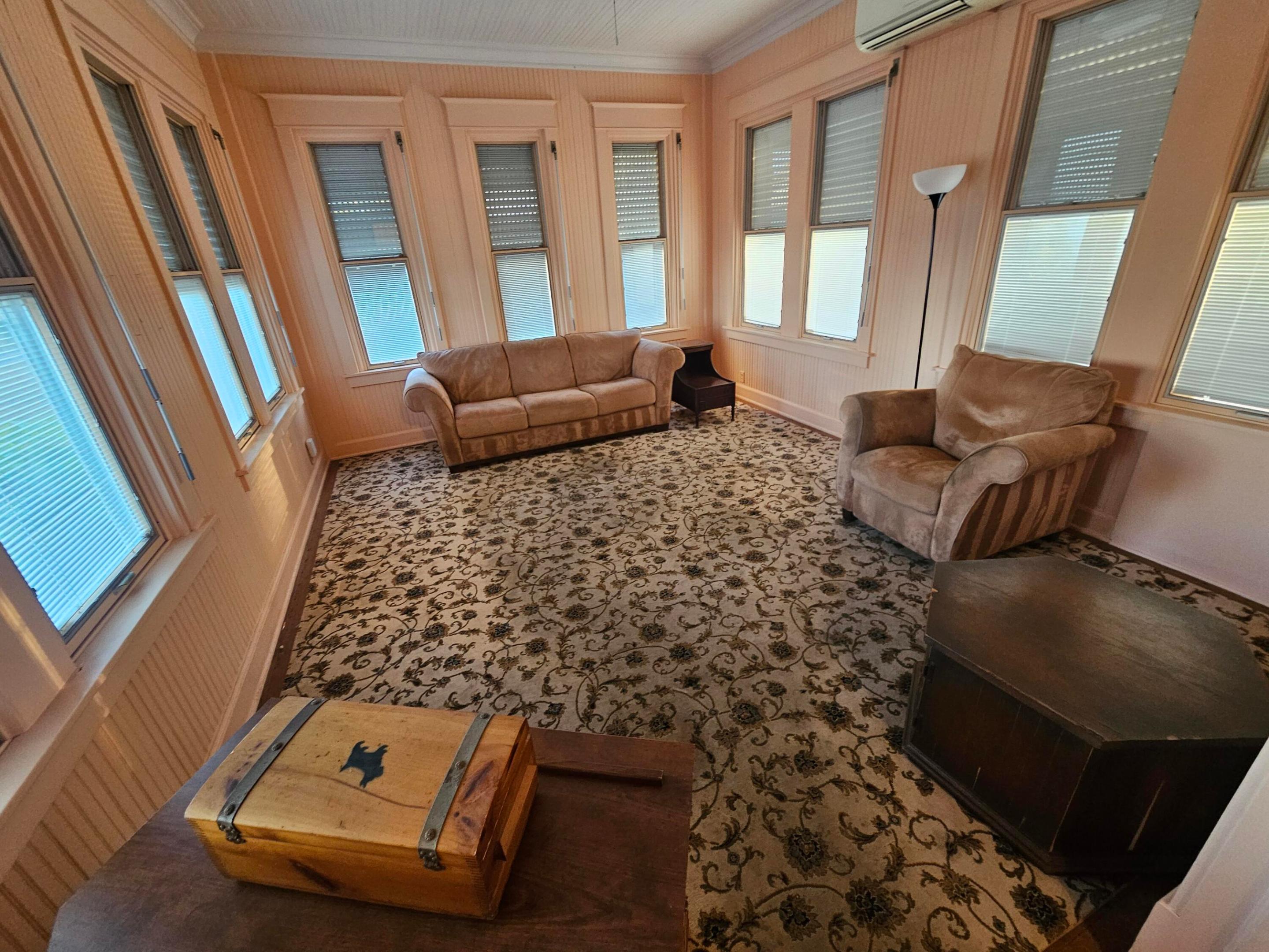 METES AND BOUNDS - Residential