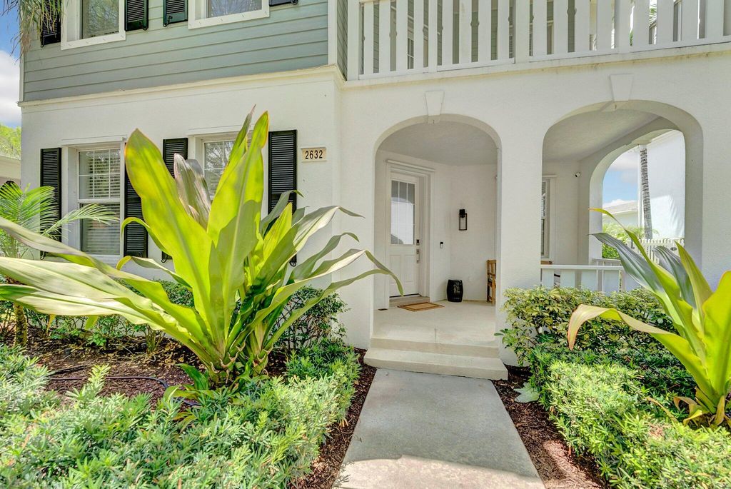 Photo of 2632 E Community Drive, Jupiter, FL 33458 (MLS # R11103309)