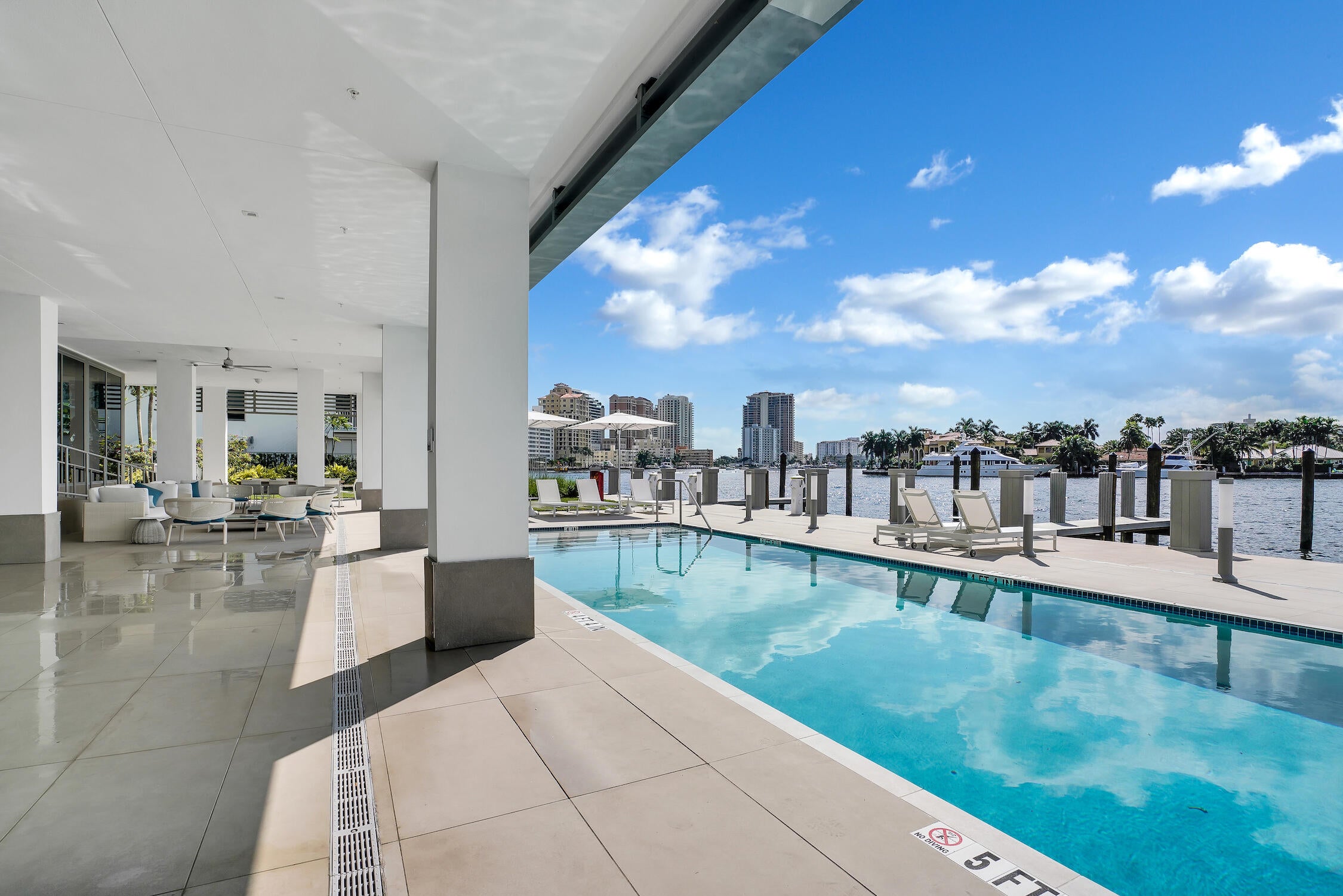 435 BAYSHORE Drive 803