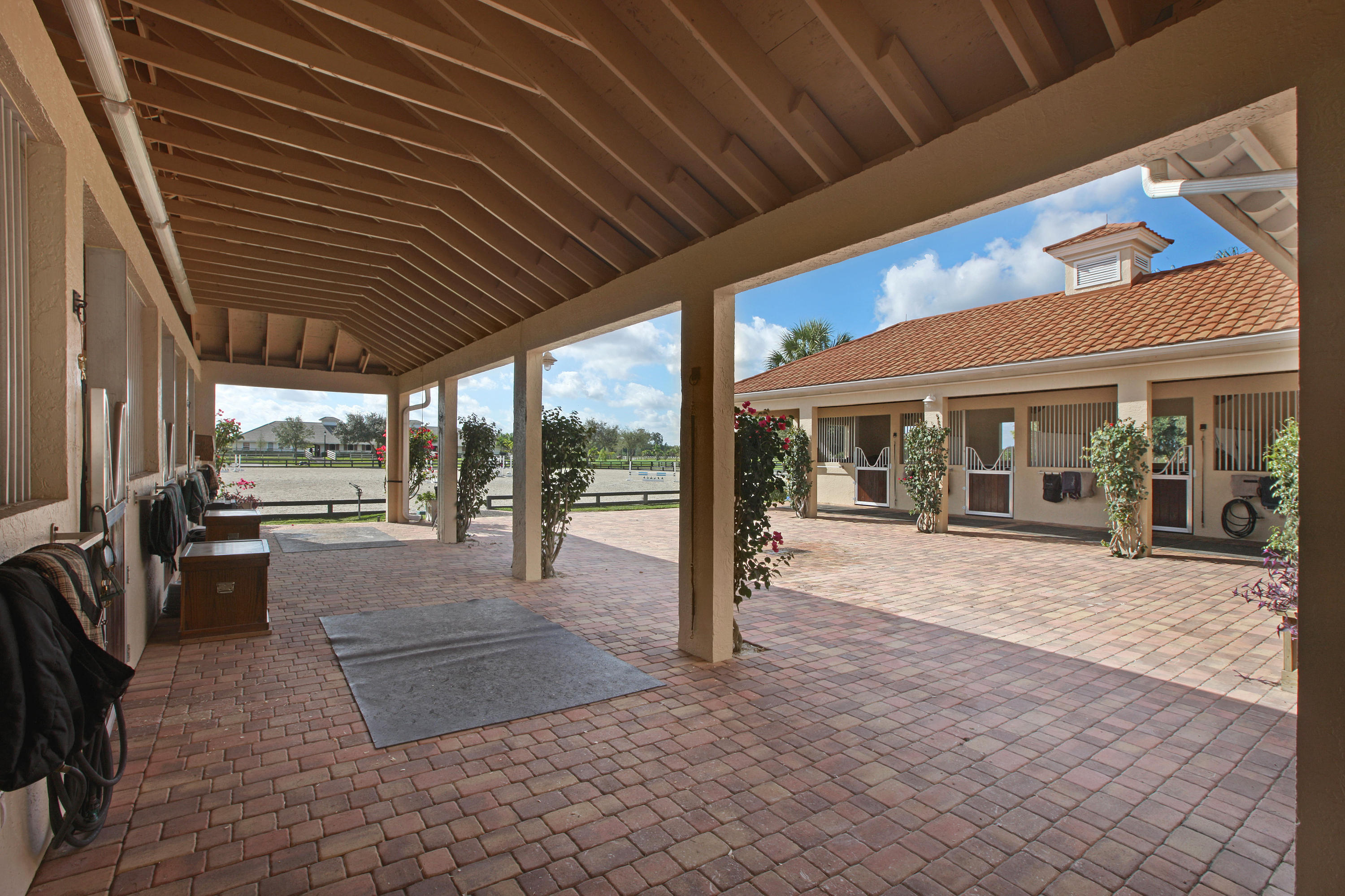 PALM BEACH POINT - Residential