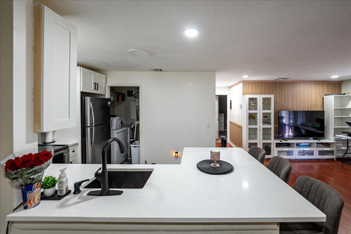 ISLAND HOUSE CONDOMINIUM PHASE III (BLDG VIII) - Residential