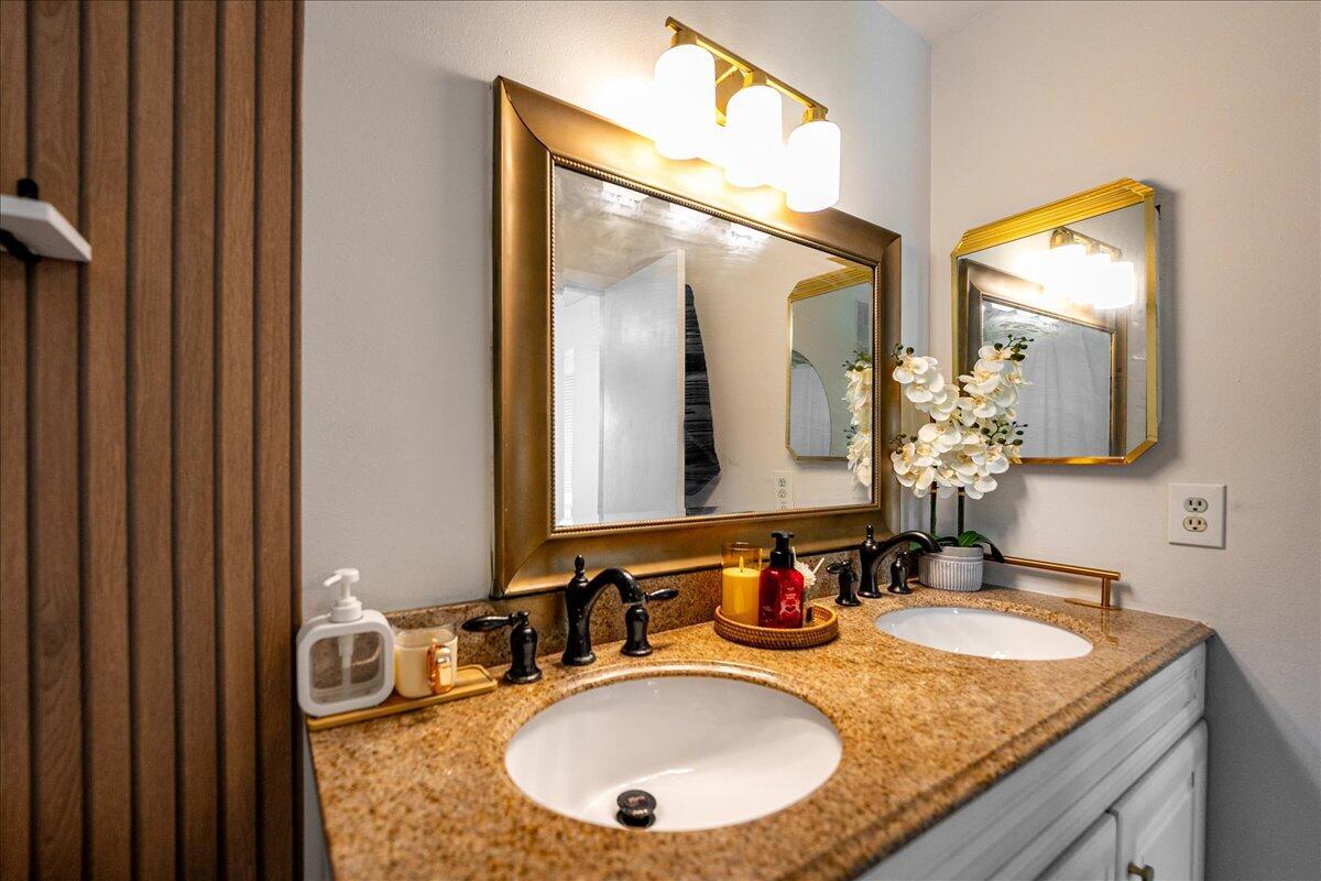 ISLAND HOUSE CONDOMINIUM PHASE III (BLDG VIII) - Residential