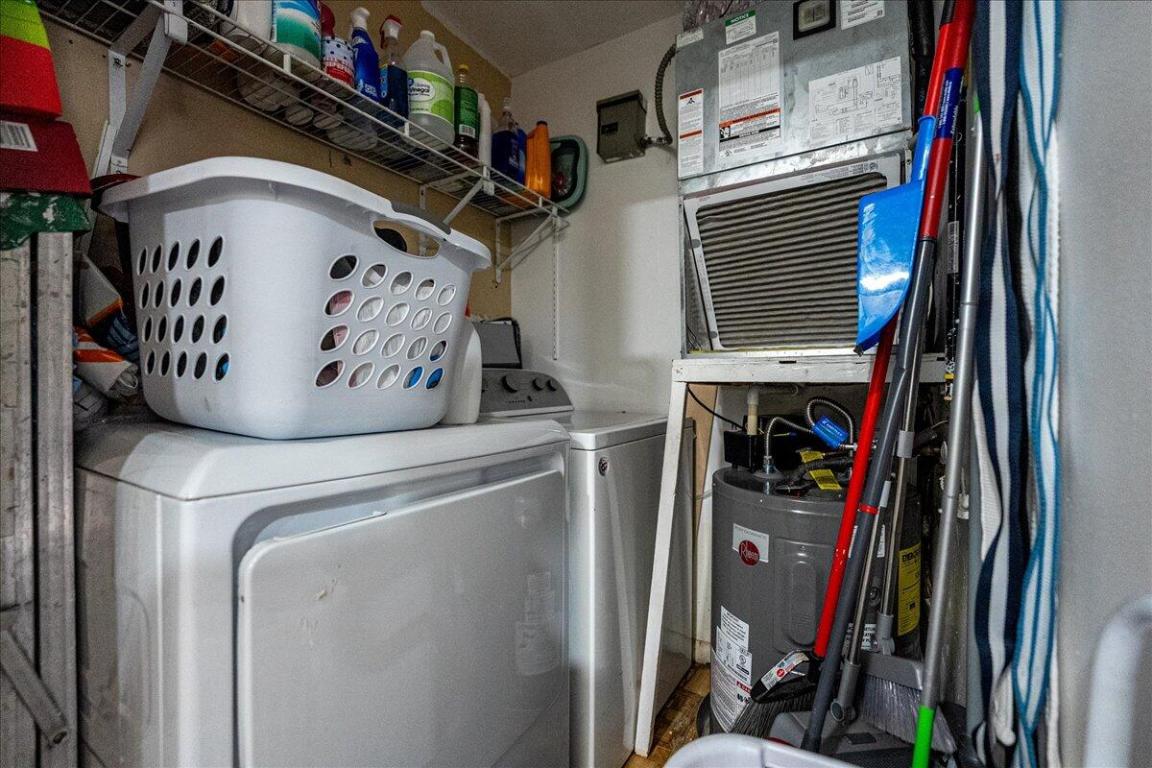 ISLAND HOUSE CONDOMINIUM PHASE III (BLDG VIII) - Residential