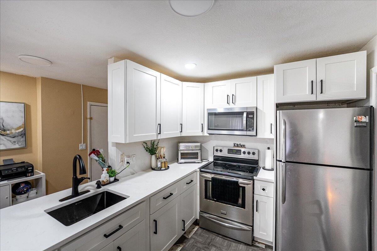 ISLAND HOUSE CONDOMINIUM PHASE III (BLDG VIII) - Residential