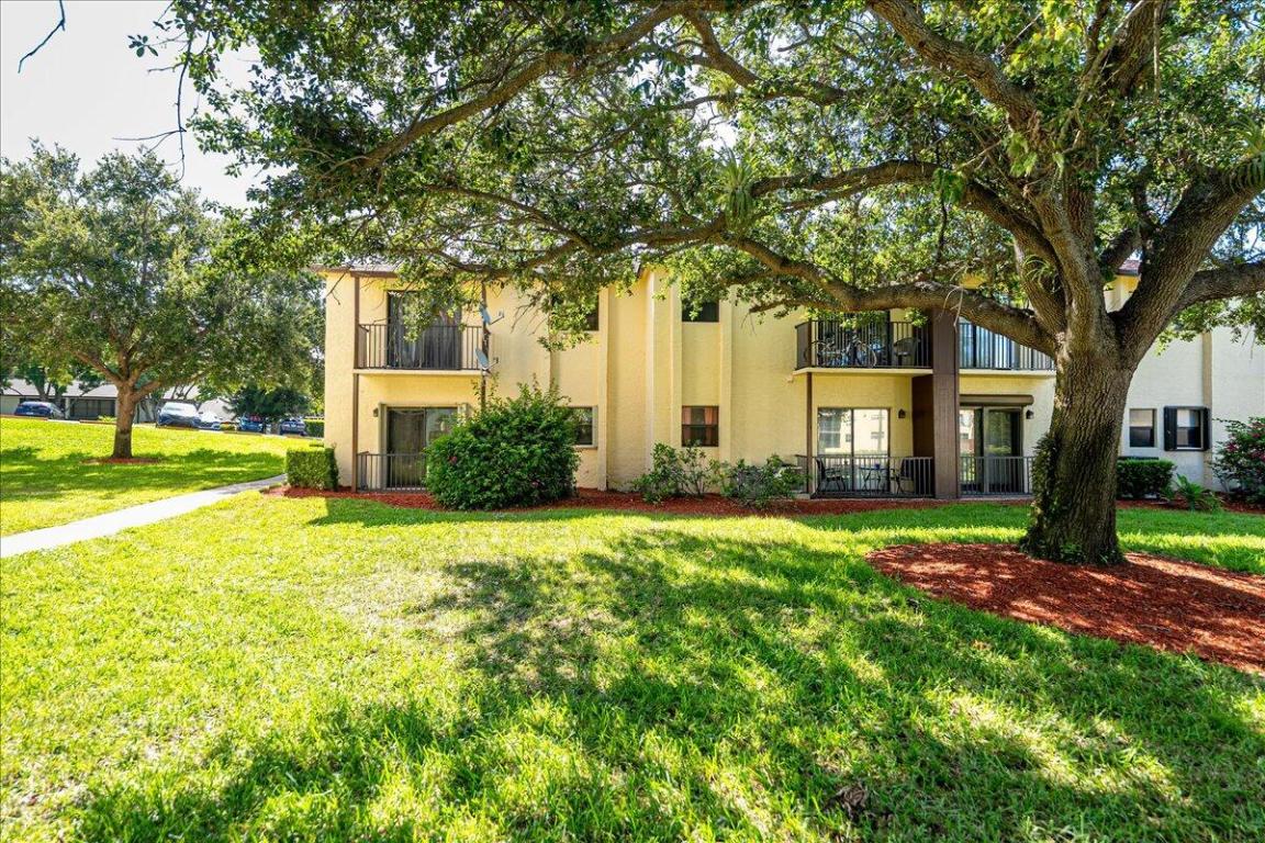 ISLAND HOUSE CONDOMINIUM PHASE III (BLDG VIII) - Residential