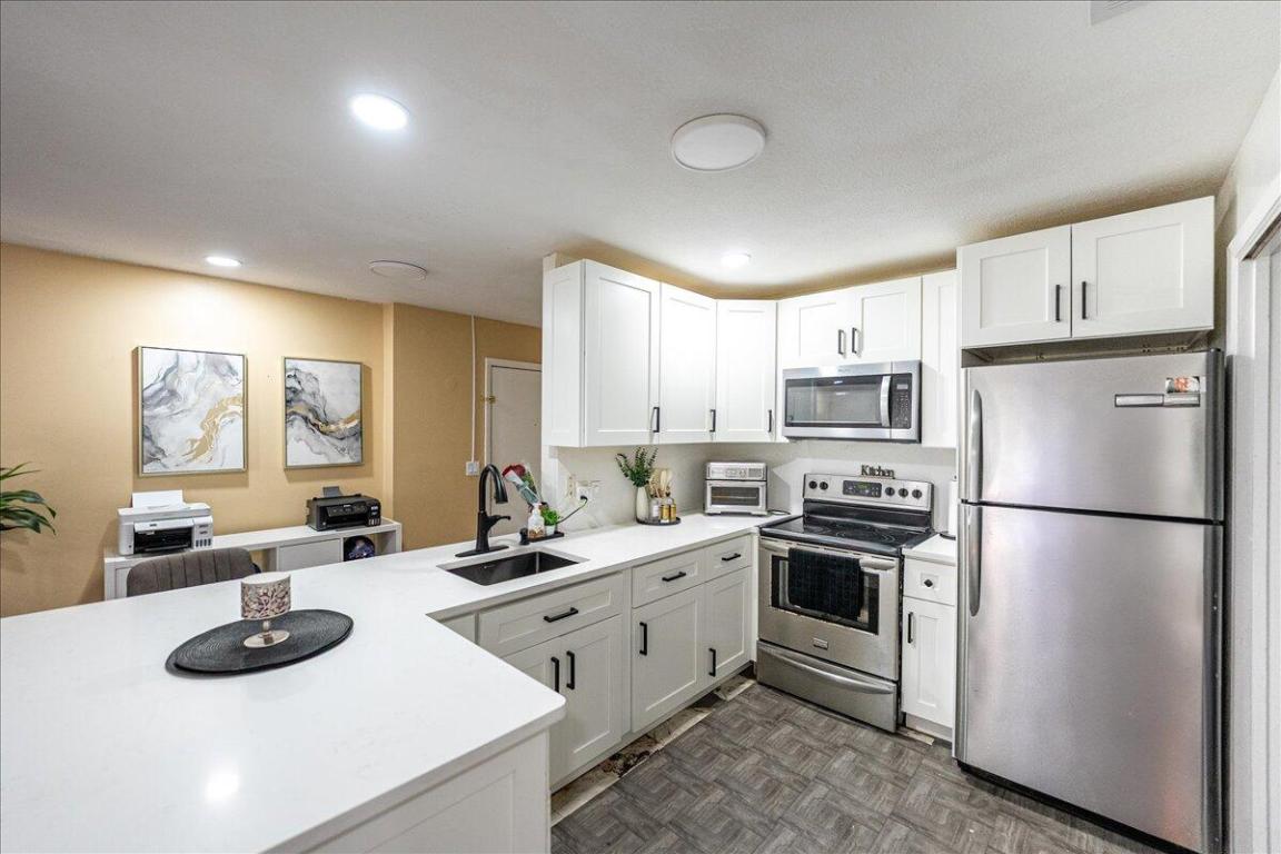 ISLAND HOUSE CONDOMINIUM PHASE III (BLDG VIII) - Residential