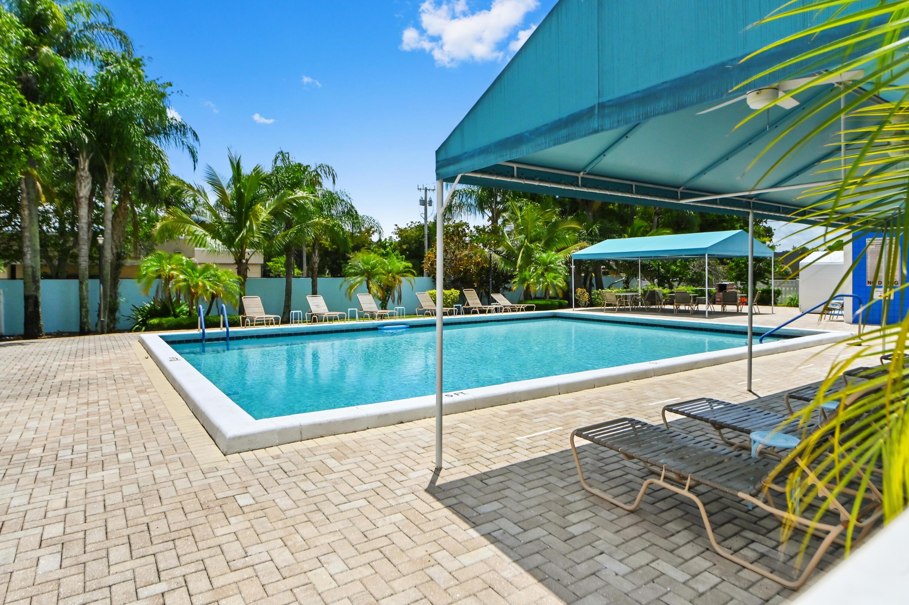 INTERNATIONAL CLUB - Residential