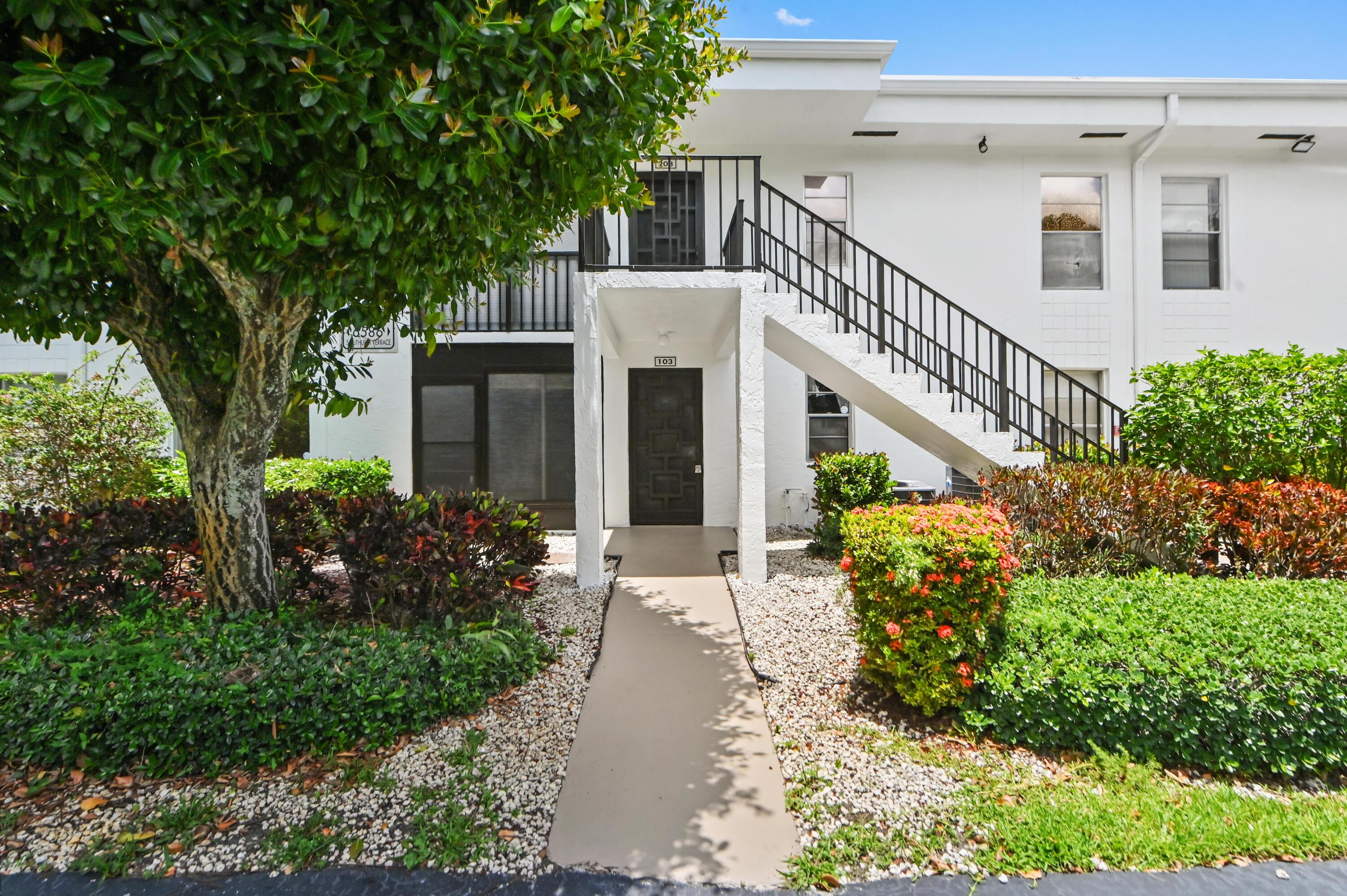 6586 Southurst Terrace 103