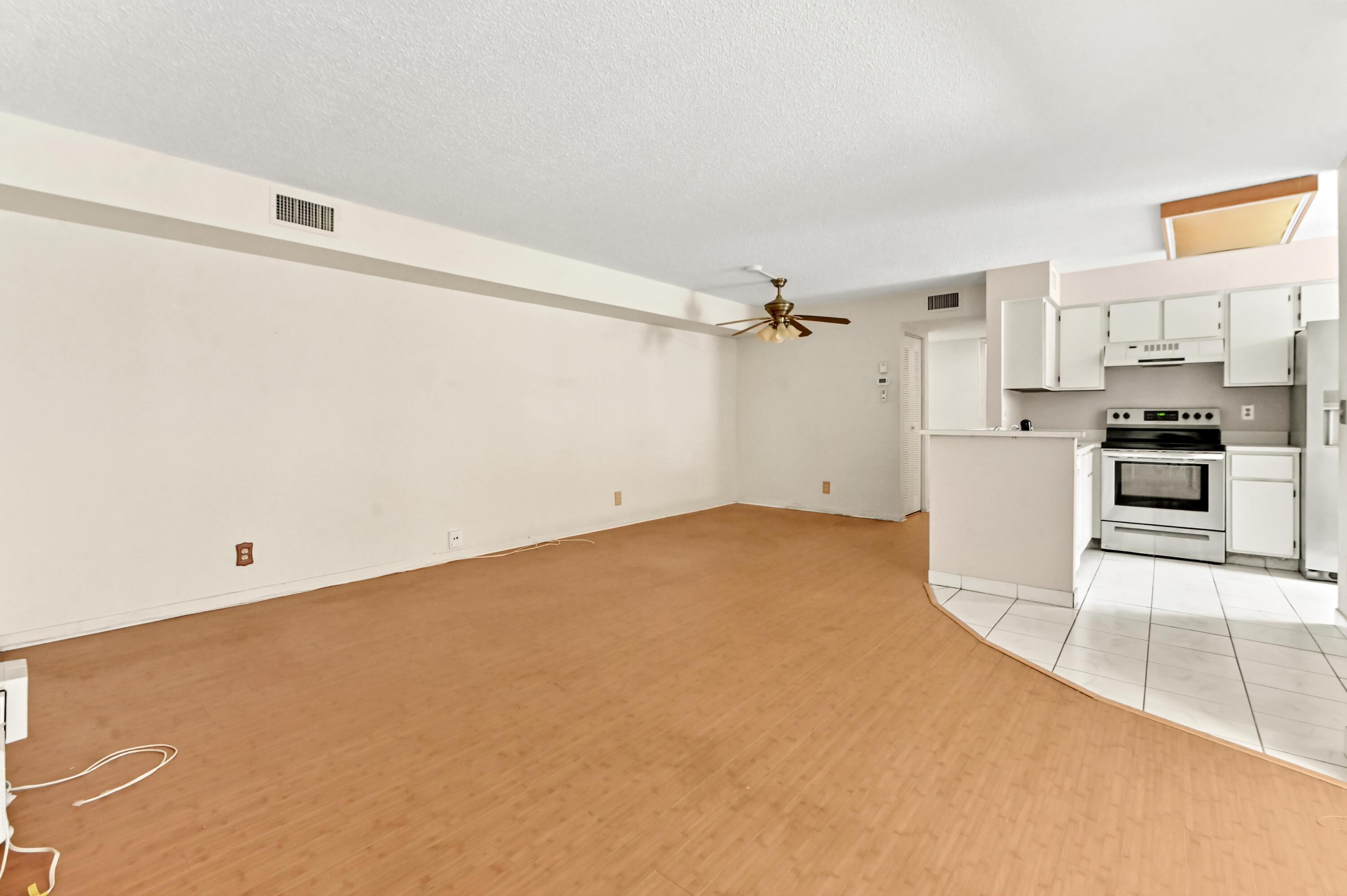 INTERNATIONAL CLUB - Residential