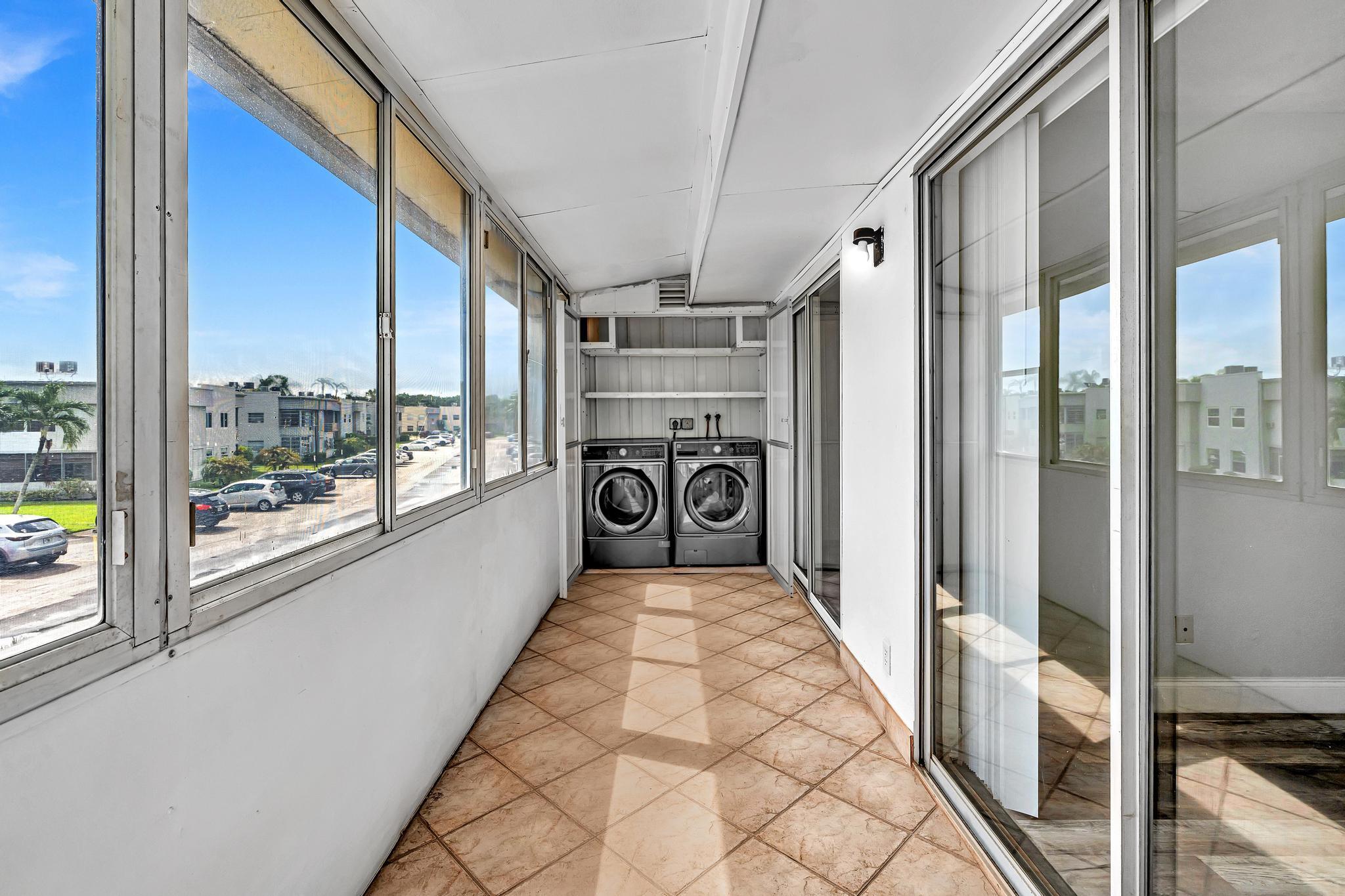 KINGS POINT FLANDERS COND - Residential Lease