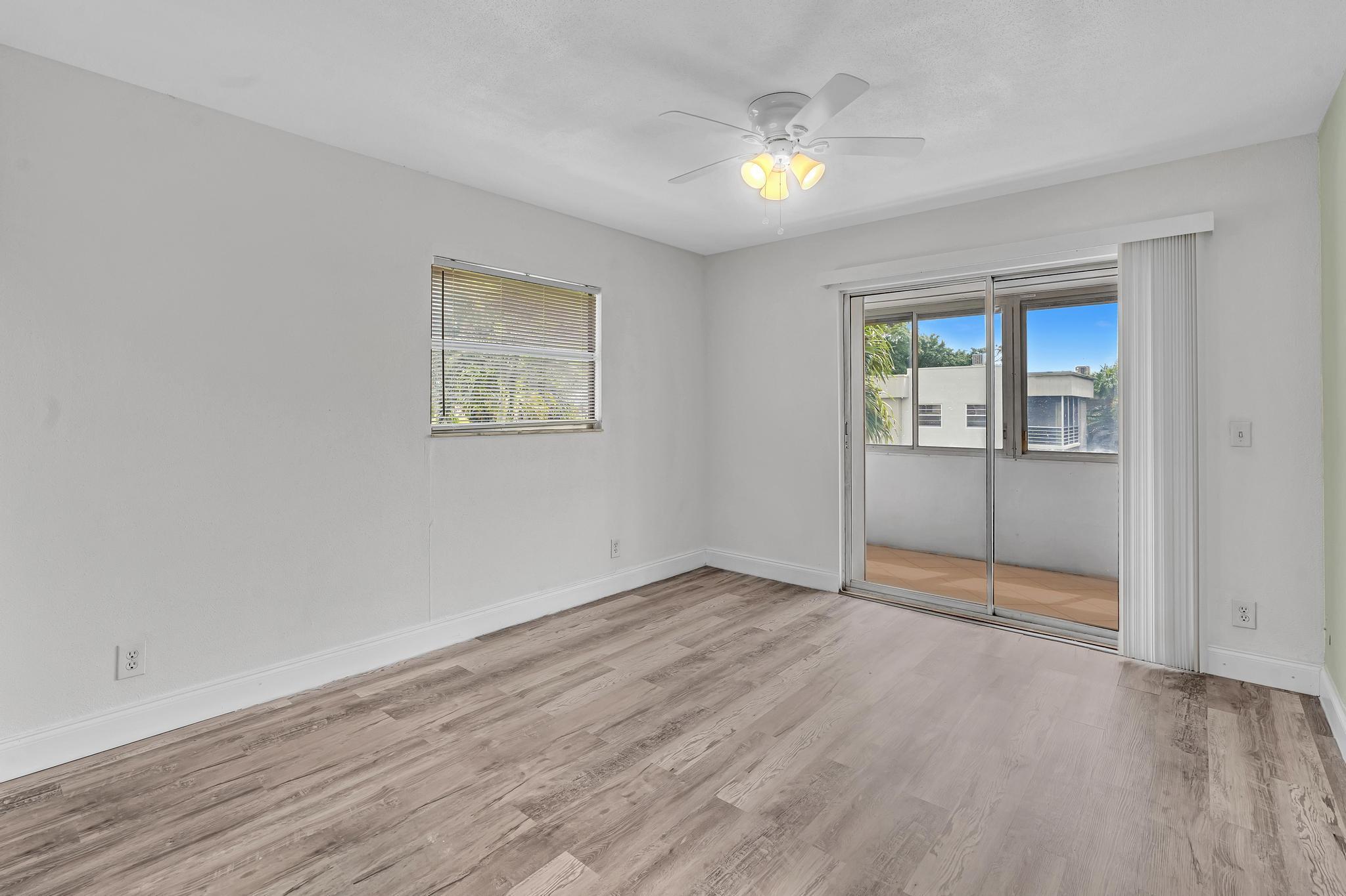 KINGS POINT FLANDERS COND - Residential Lease