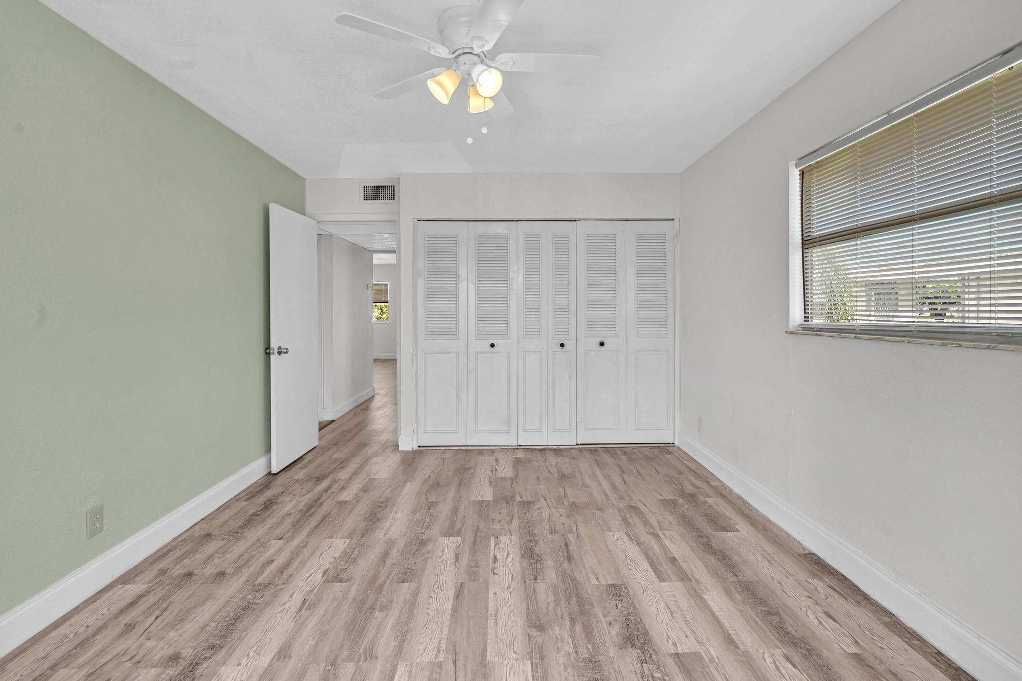 KINGS POINT FLANDERS COND - Residential Lease