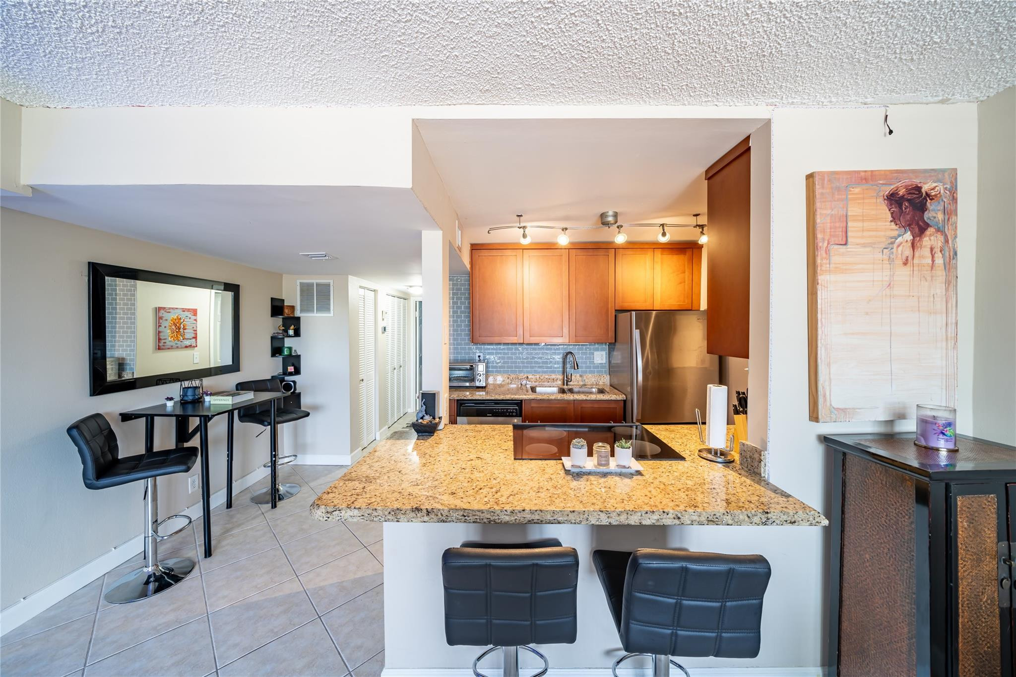 1901 N Andrews Avenue 206