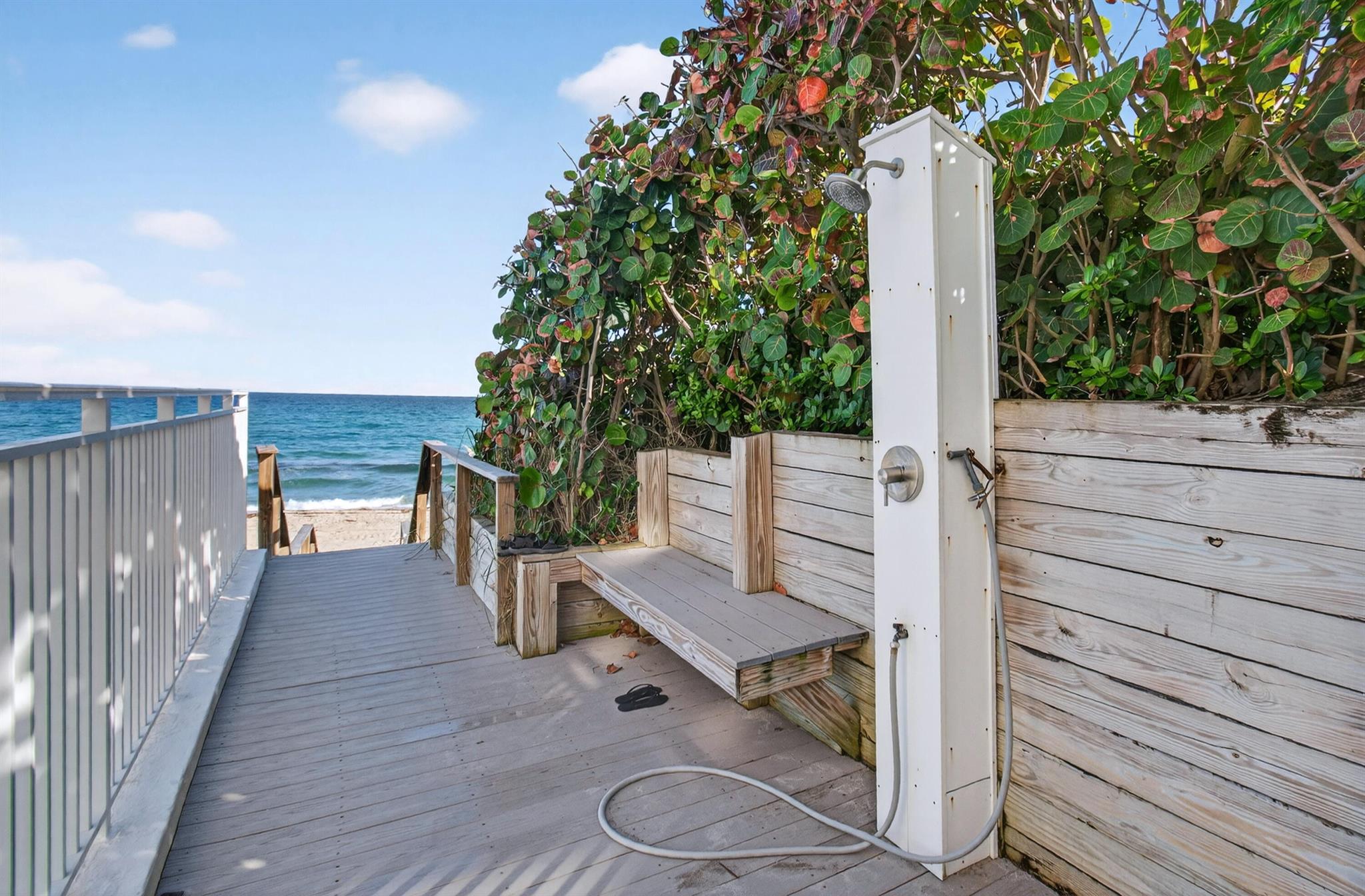 DELRAY-BY-THE-SEA - Residential