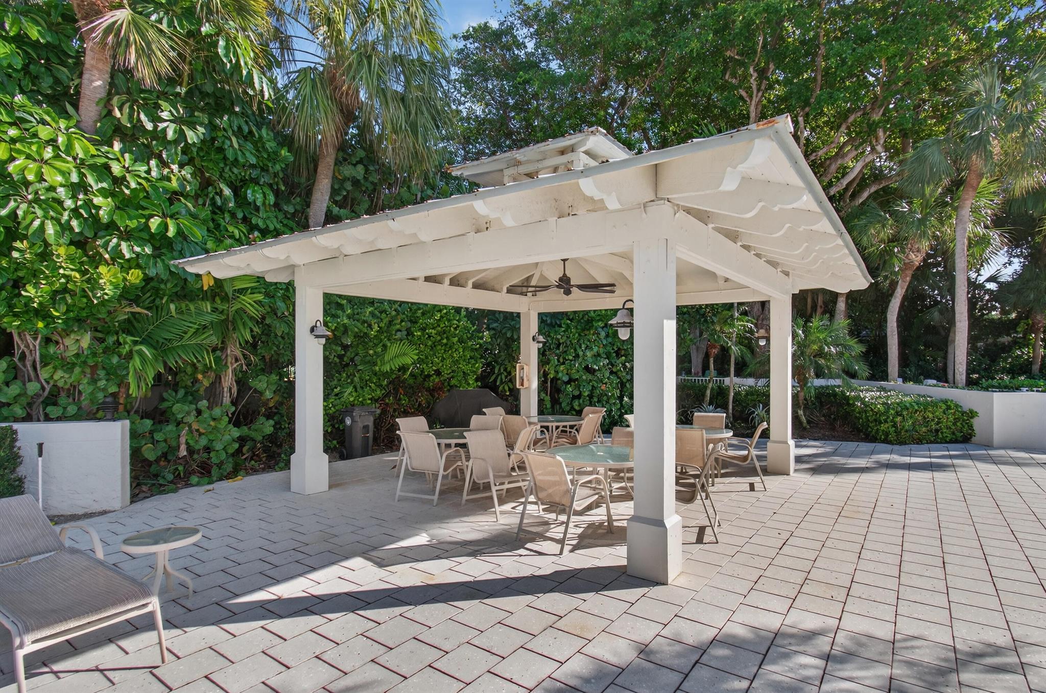 DELRAY-BY-THE-SEA - Residential