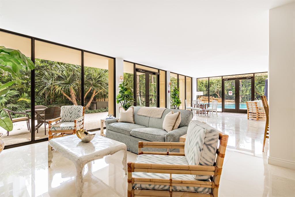 THREE THIRTY OCEAN CONDO - Residential