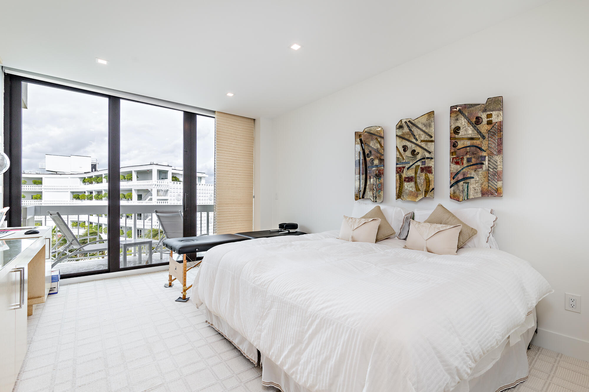 THREE THIRTY OCEAN CONDO - Residential