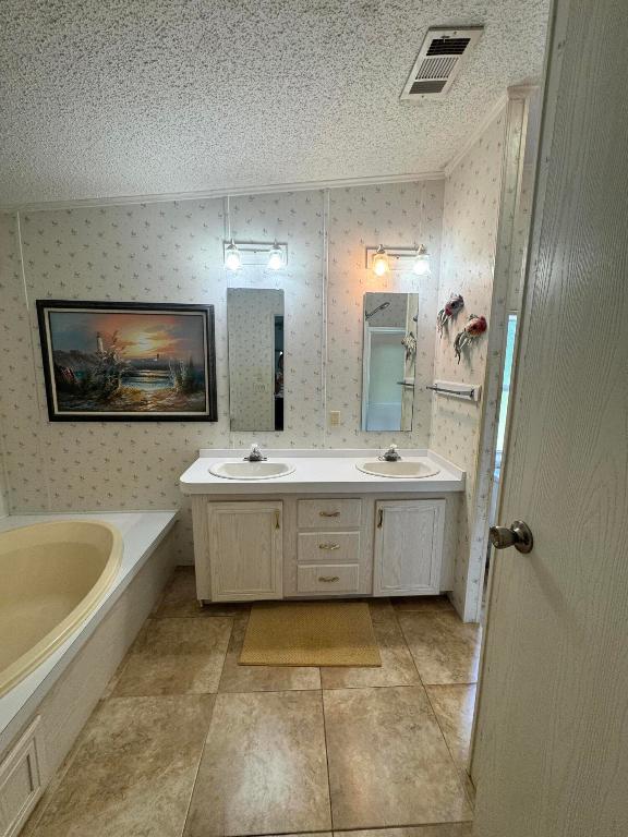 Spanish Lakes Country Club Village - Residential