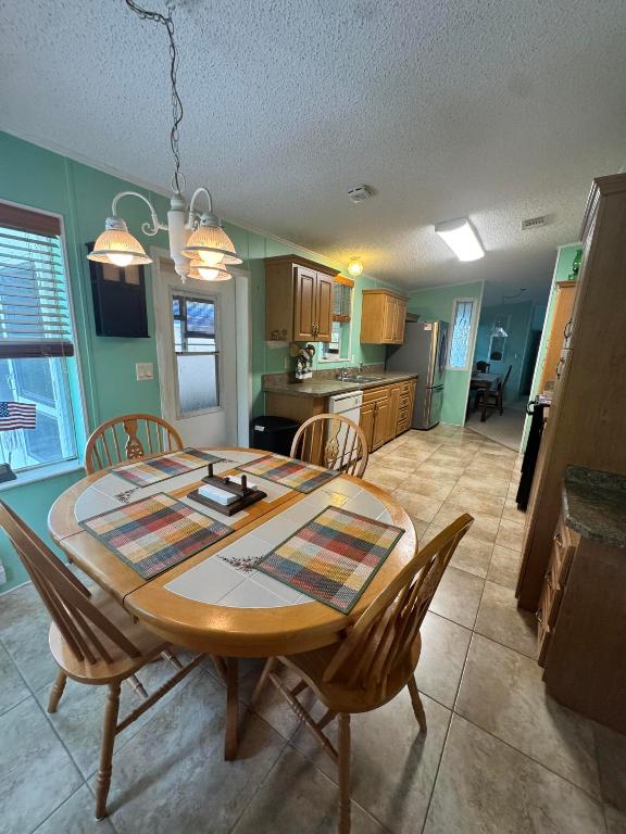 Spanish Lakes Country Club Village - Residential