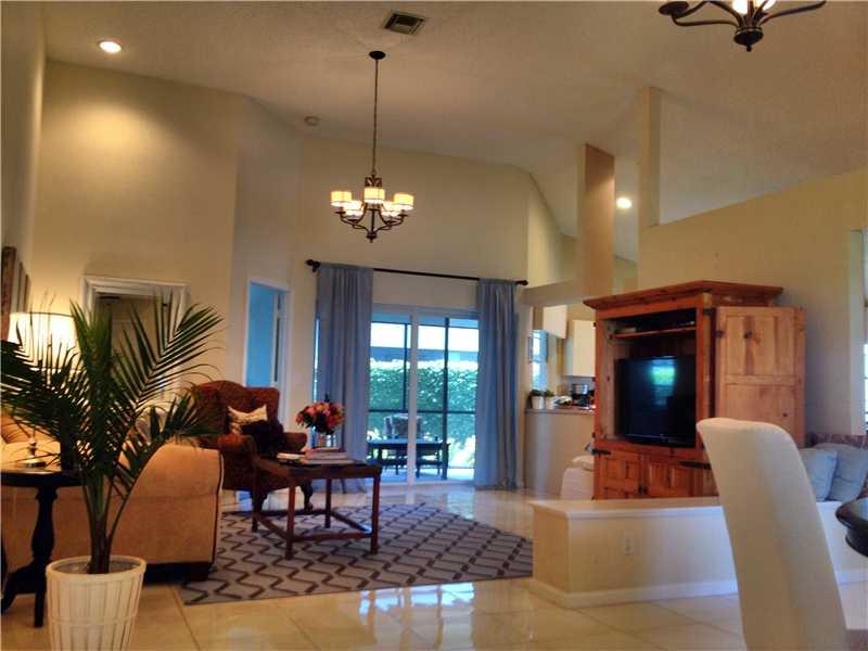 PINE RIDGE VILLAS - Residential