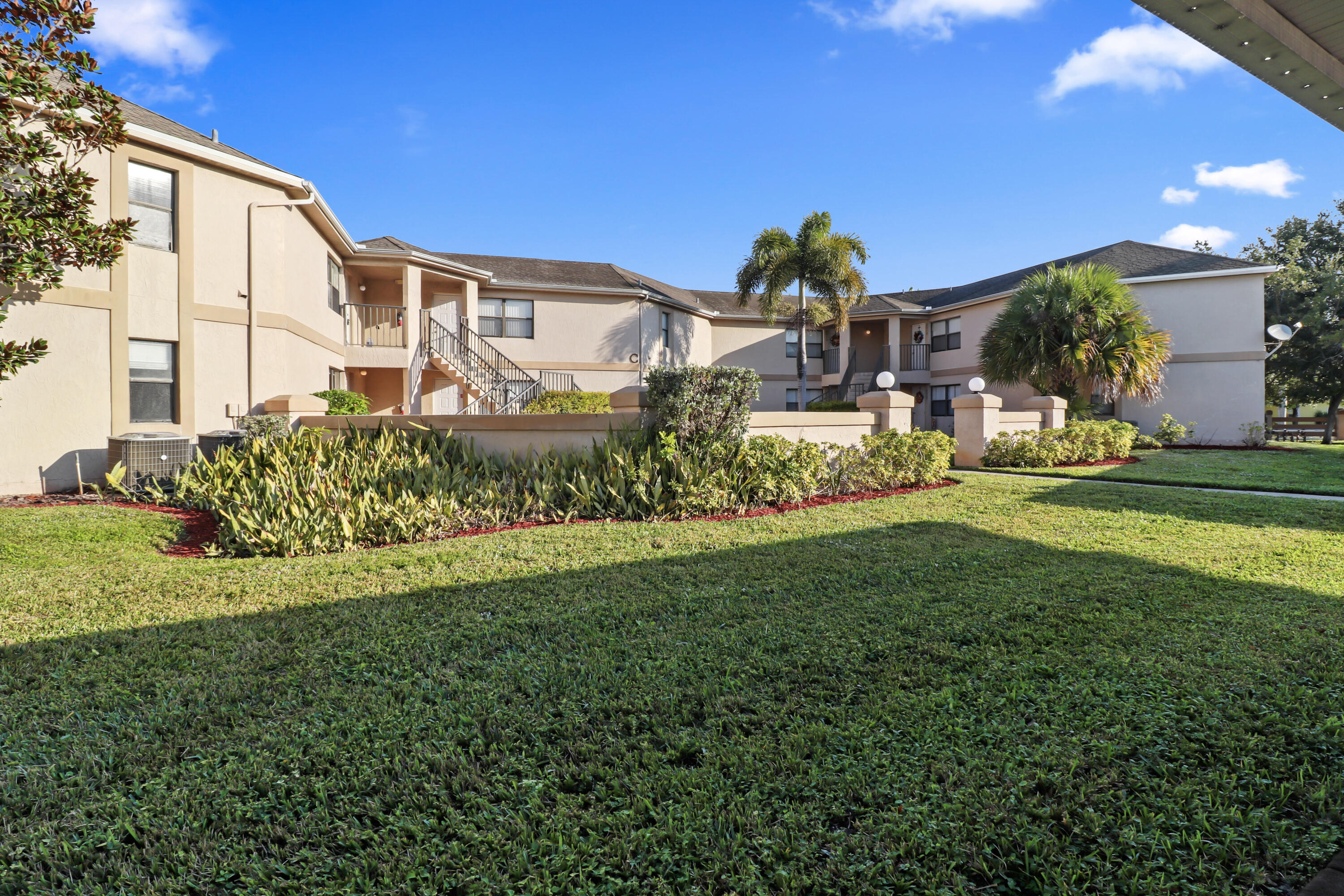 Green Oaks Place - Residential Lease