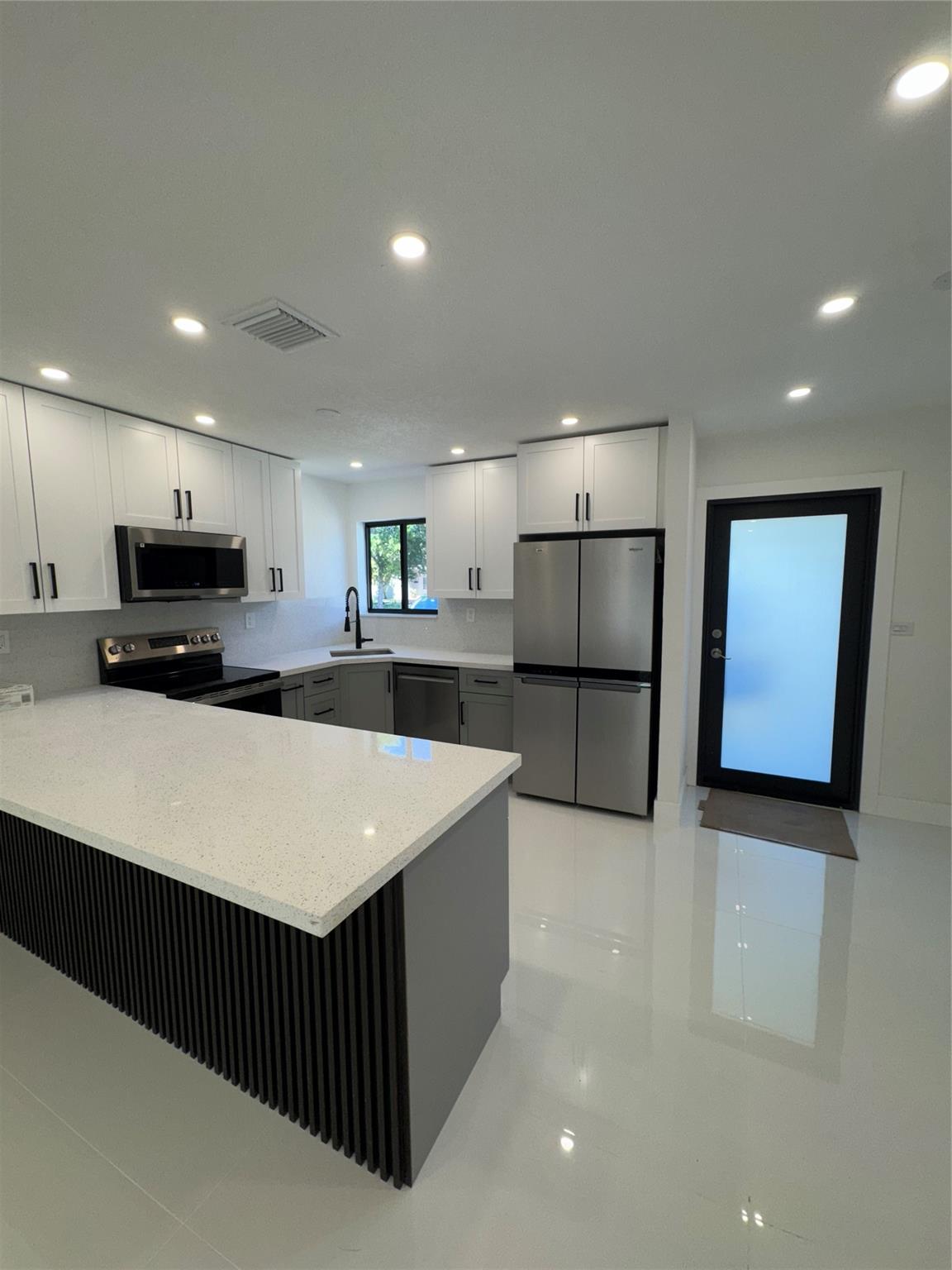 Norwood 6th Add Sec 01 - Residential Lease