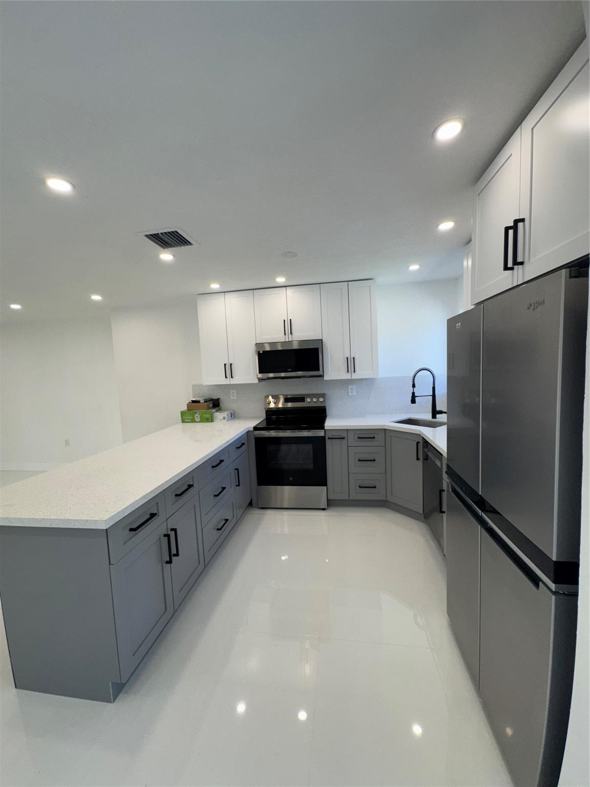 Norwood 6th Add Sec 01 - Residential Lease