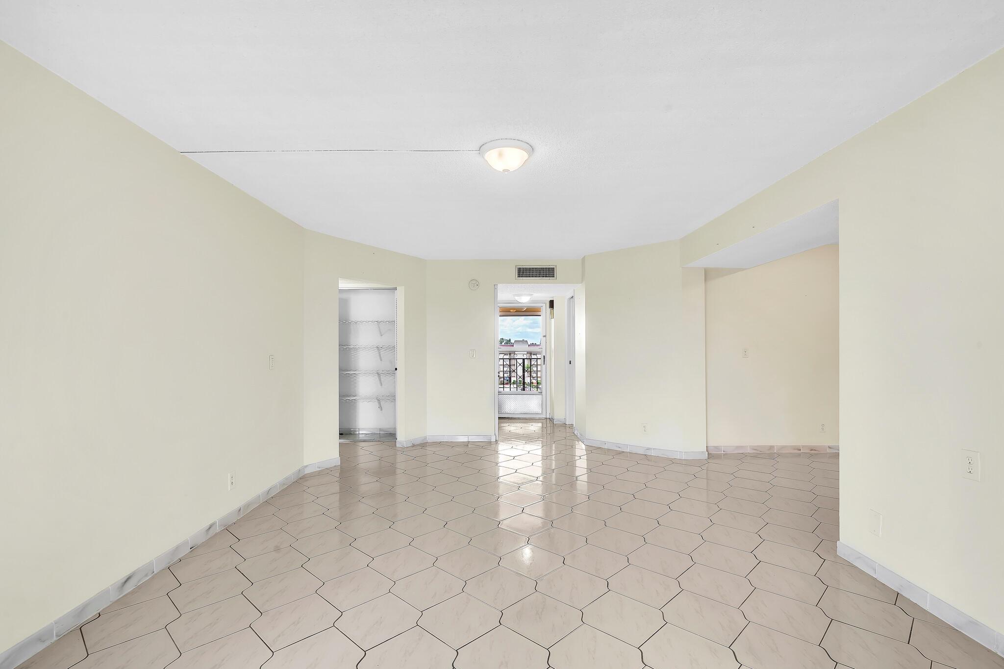 POINCIANA PLACE CONDO 1,2 - Residential
