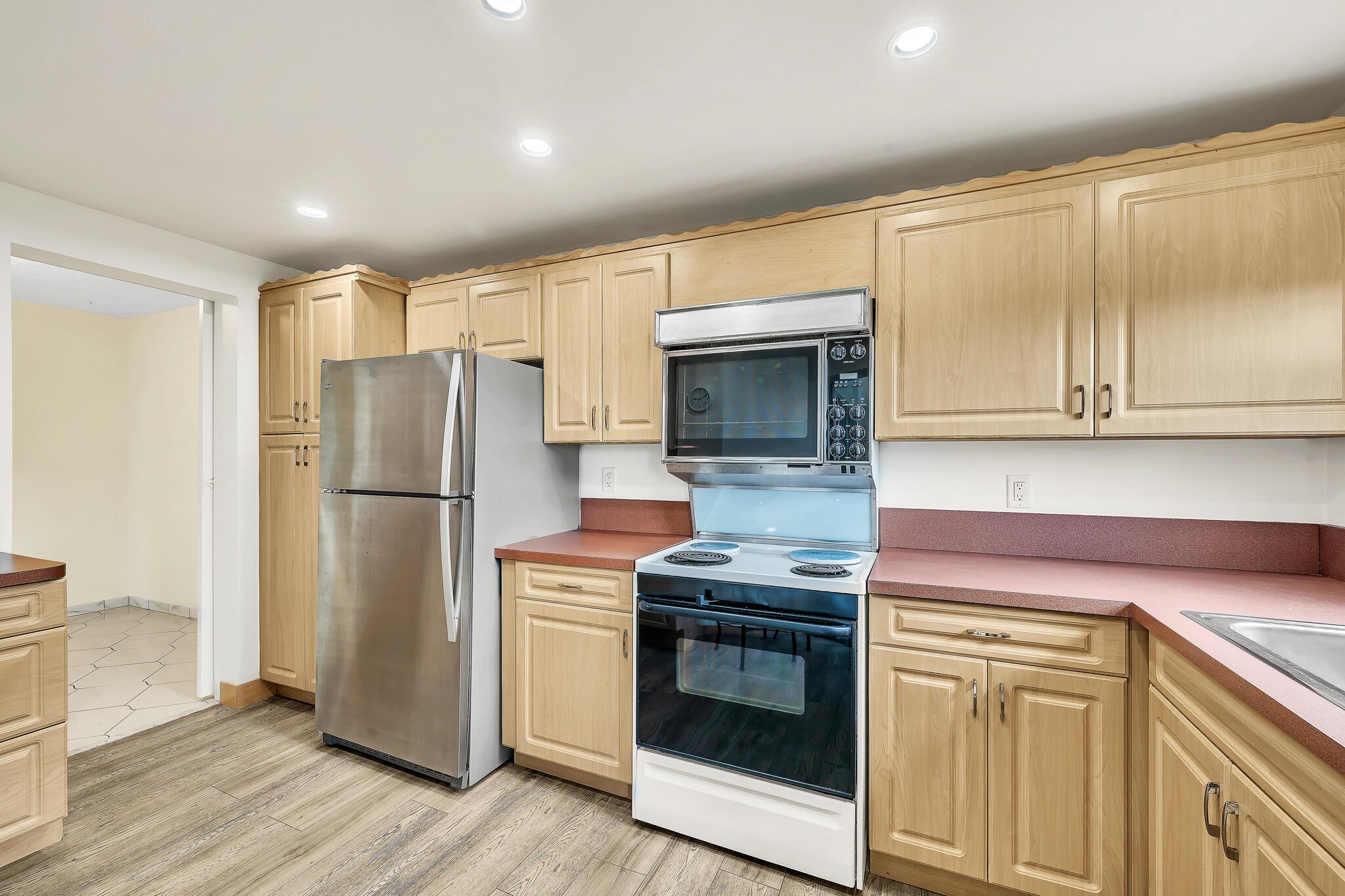 POINCIANA PLACE CONDO 1,2 - Residential