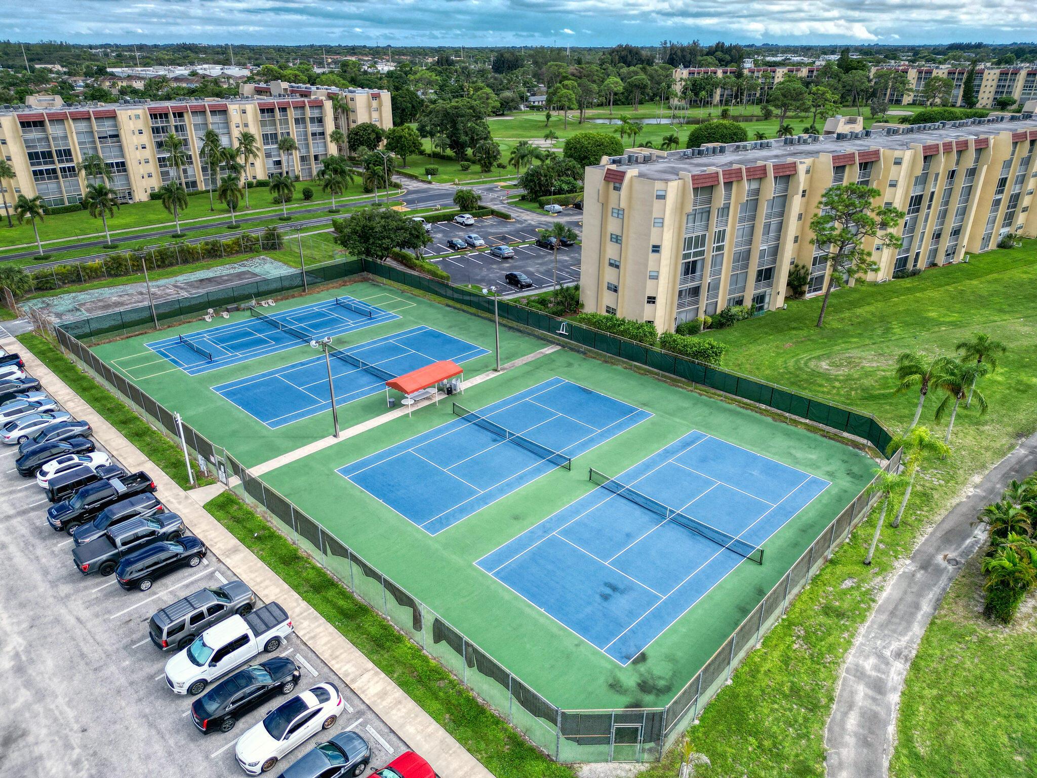 POINCIANA PLACE CONDO 1,2 - Residential