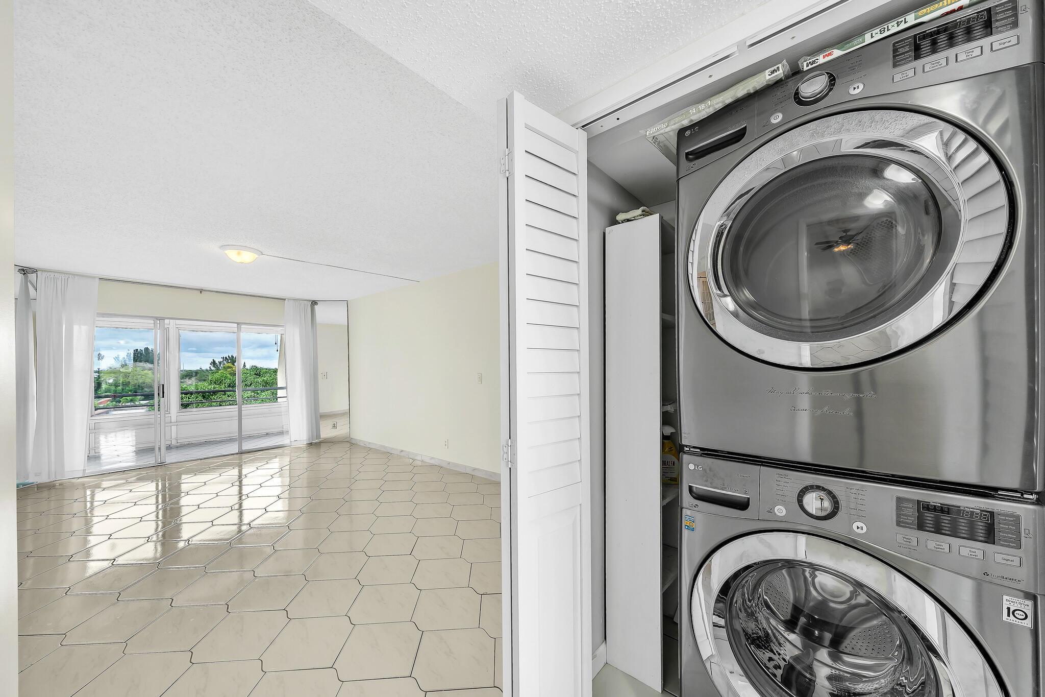POINCIANA PLACE CONDO 1,2 - Residential