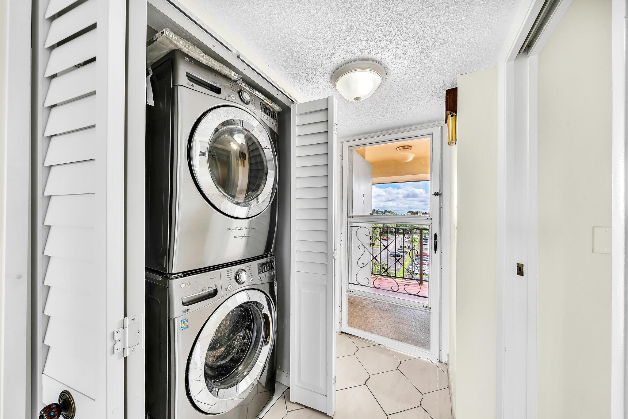 POINCIANA PLACE CONDO 1,2 - Residential