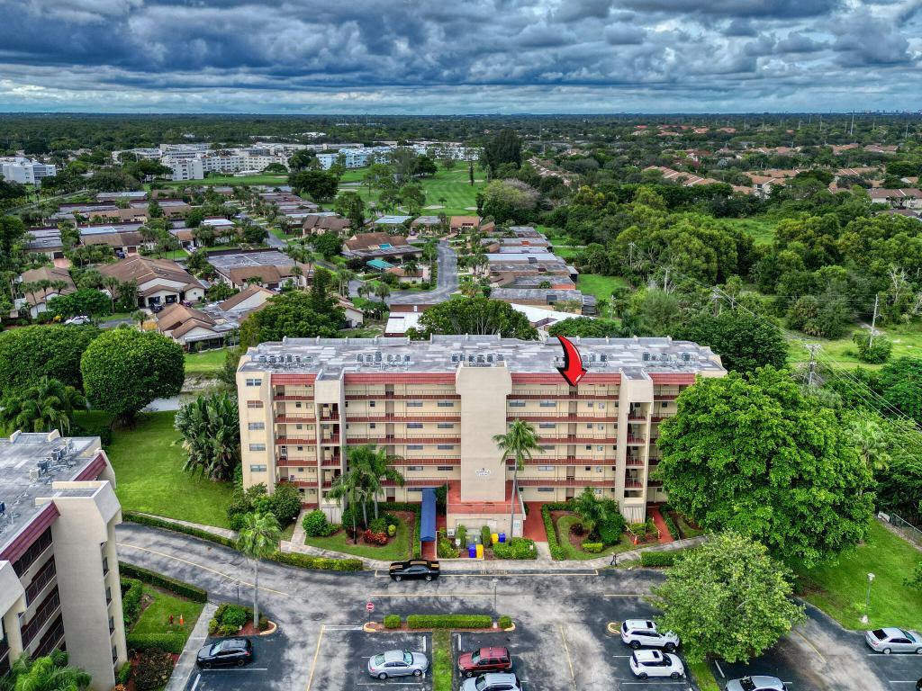 POINCIANA PLACE CONDO 1,2,8 AND 9 - Residential