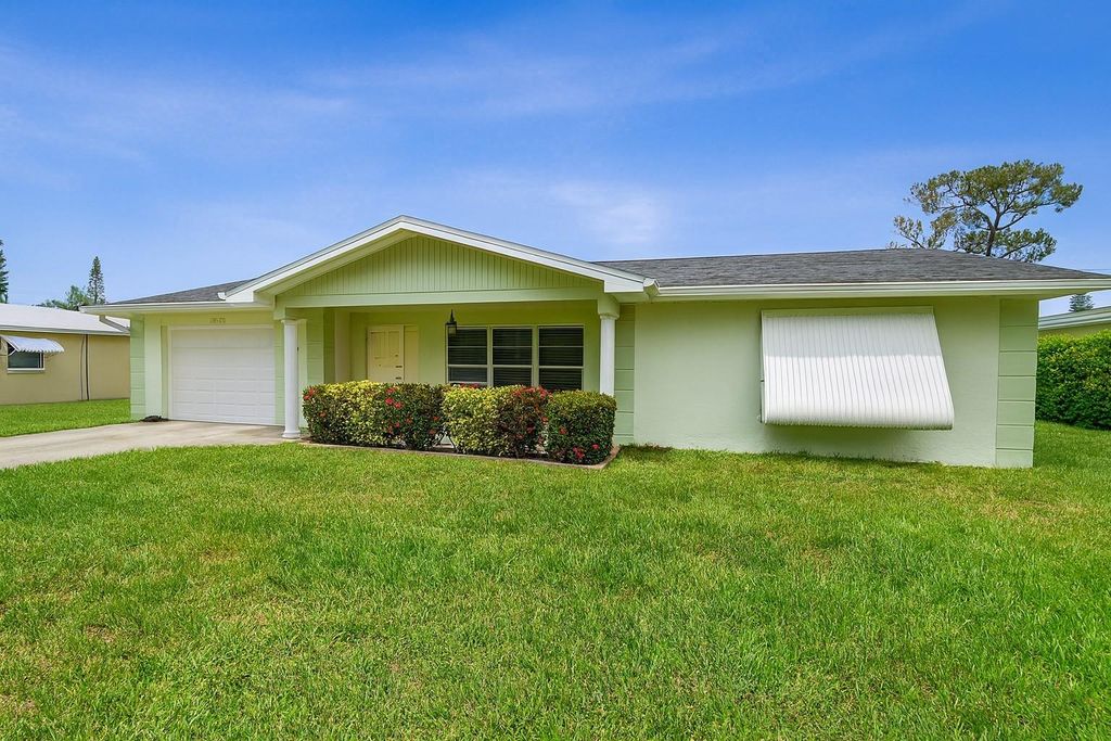 Photo of 213 E Arbor Avenue, Port Saint Lucie, FL 34952 (MLS # F10527590)